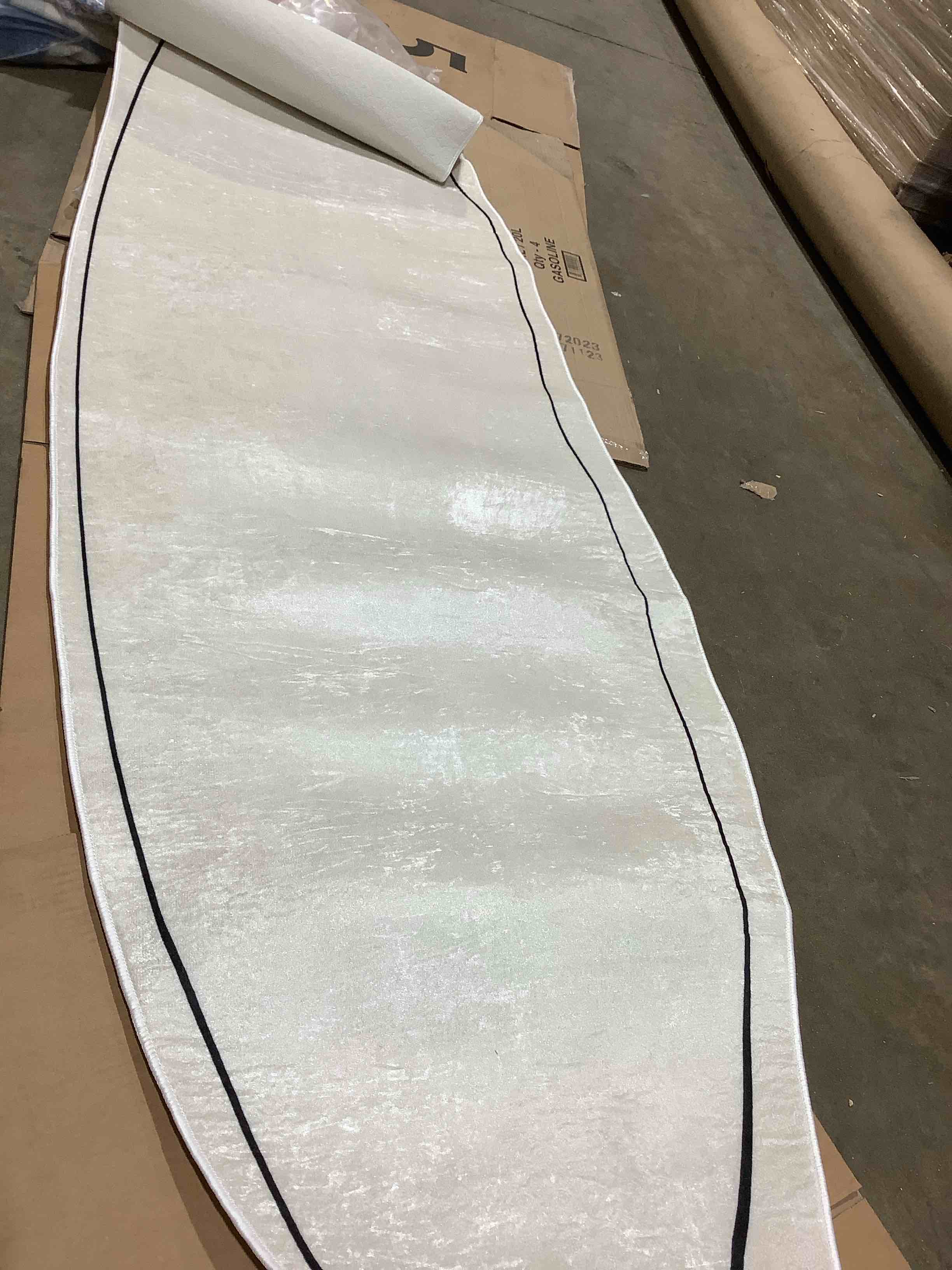 Oval Modern Area Rug Nonslip backing, white with black line, 10'x31"