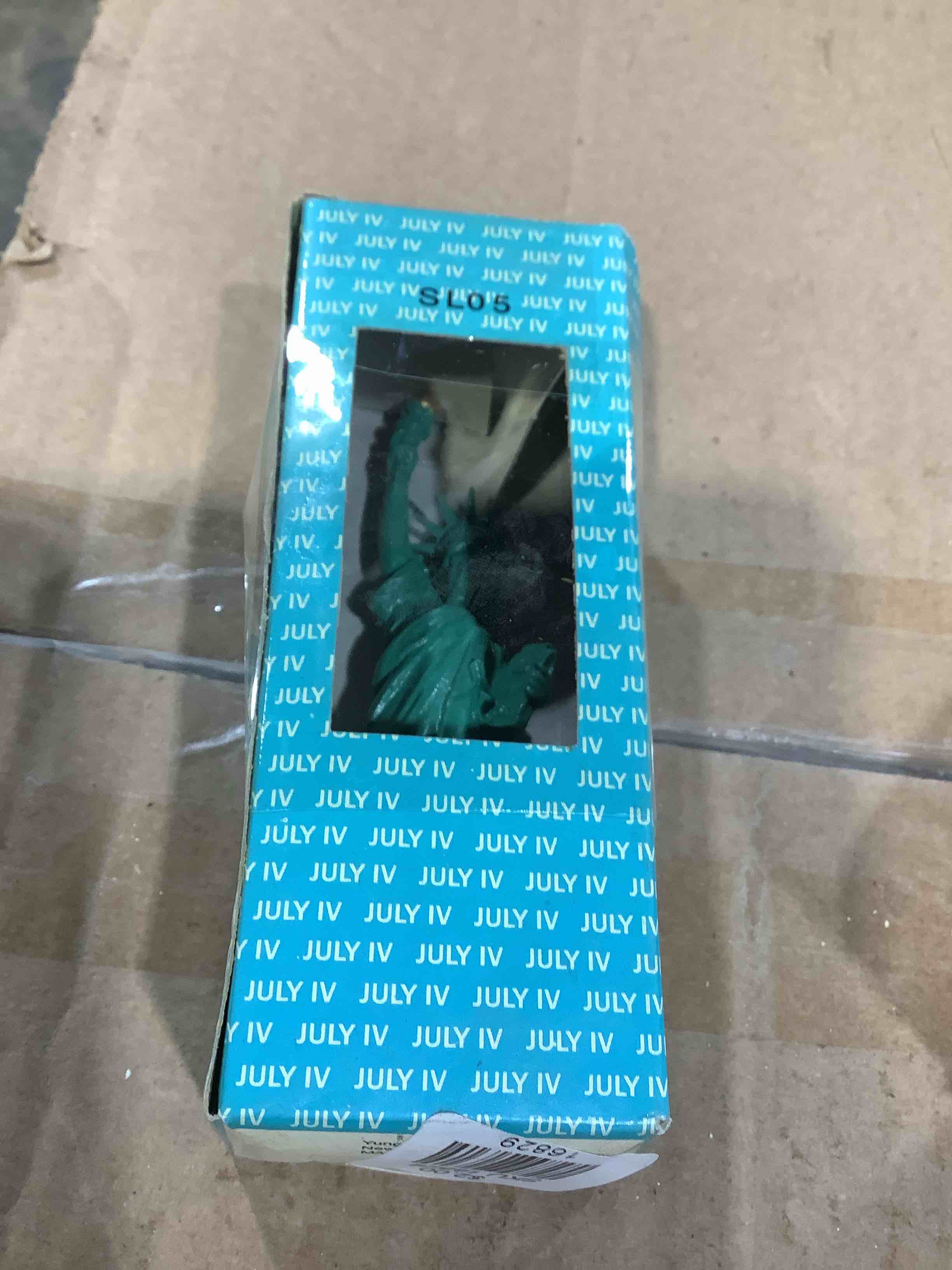 Condition photo showing New/Like New for statue of liberty replica 6 inches short base & copper tint, statue of liberty souvenirs, new york souvenirs