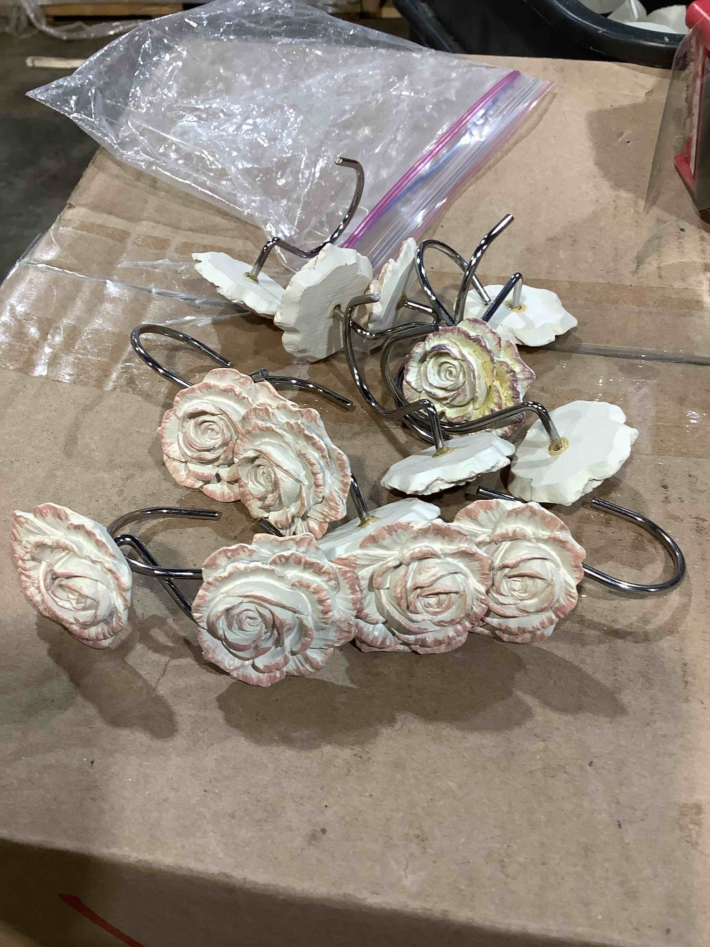 Condition photo showing Good Condition for set of 14 shower curtain hooks