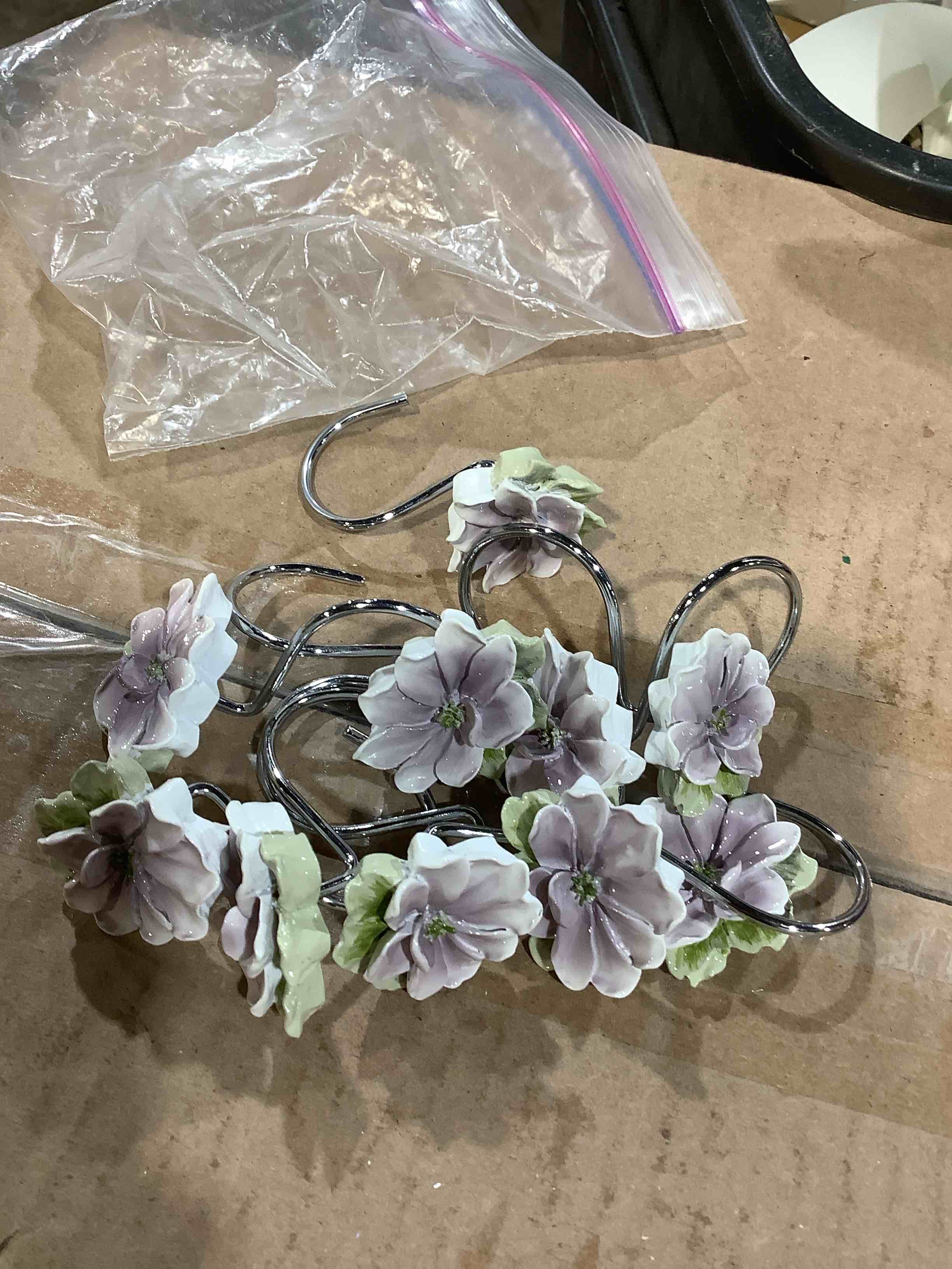 set of 10 ceramic curtain hooks