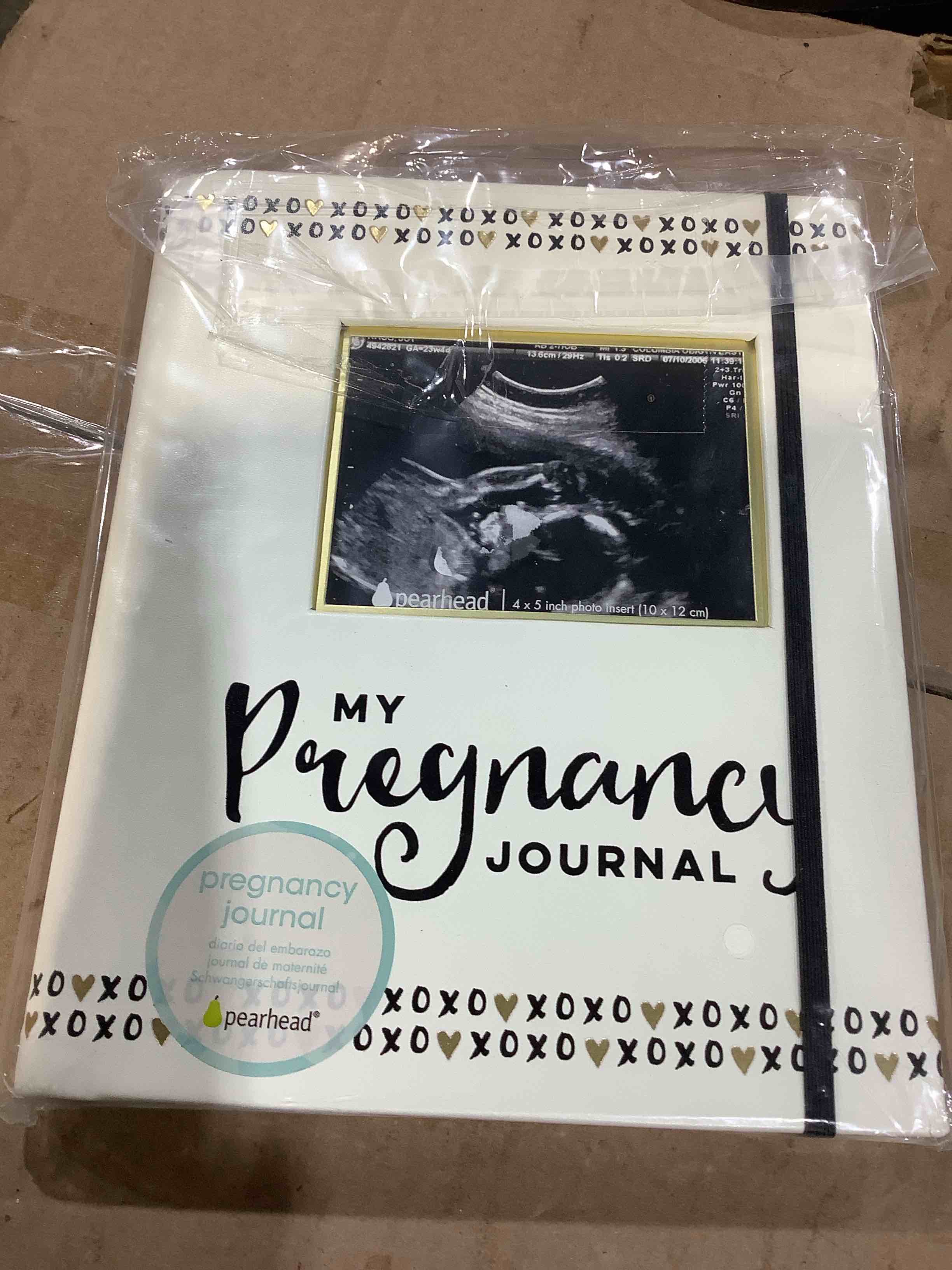 Condition photo showing New/Like New for my pregnancy journal, pearhead