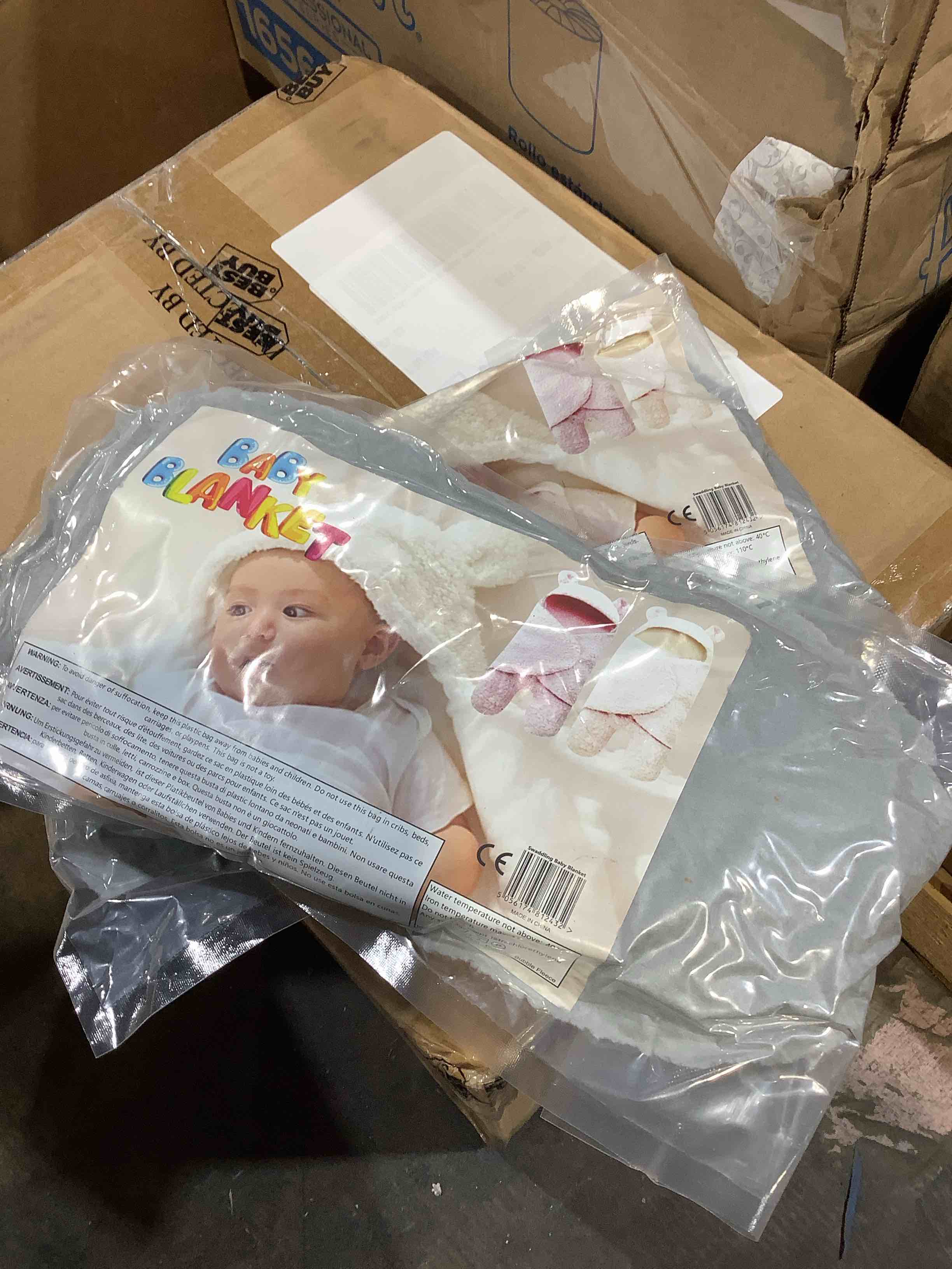 Condition photo showing New/Like New for baby swaddle blanket set of 2