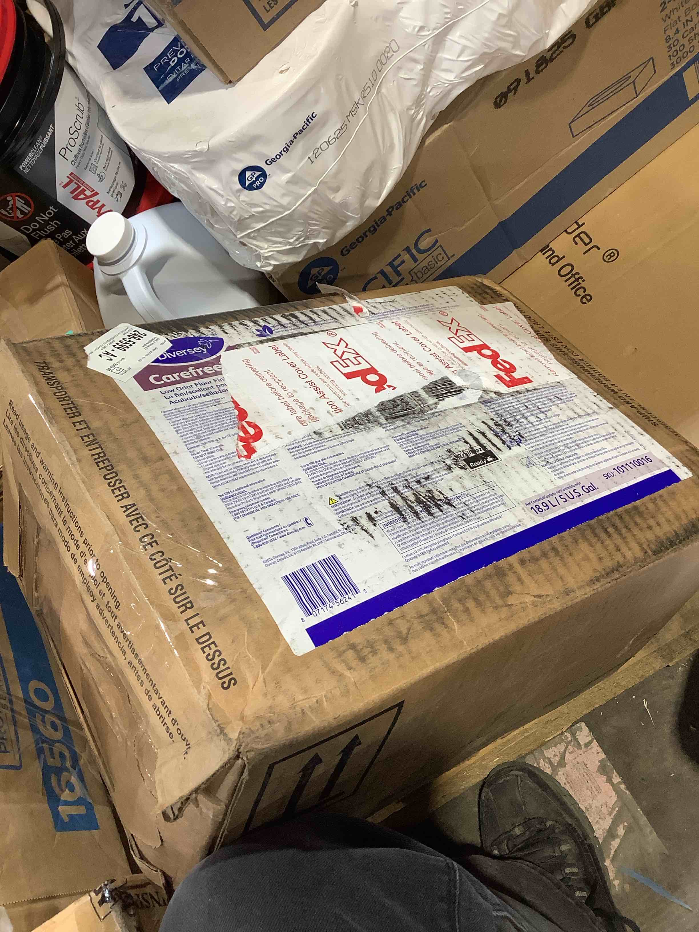 Condition photo showing New/Like New for diversey carefree max prox low odor floor finish, 5 gal.