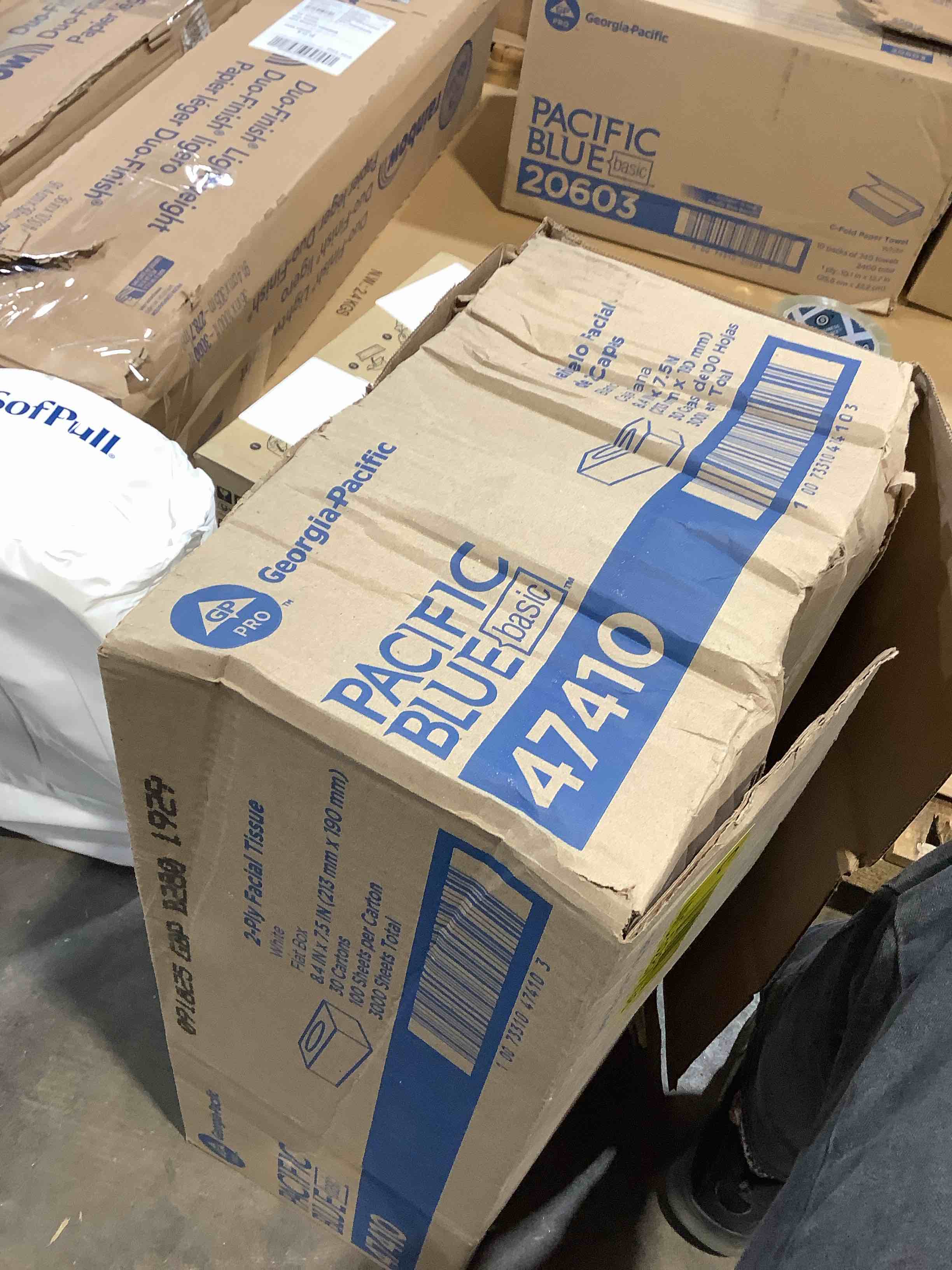 Condition photo showing New/Like New for georgia pacific professional facial tissue  2-ply  white  100 sheets/box  30 boxes/carton -gpc47410