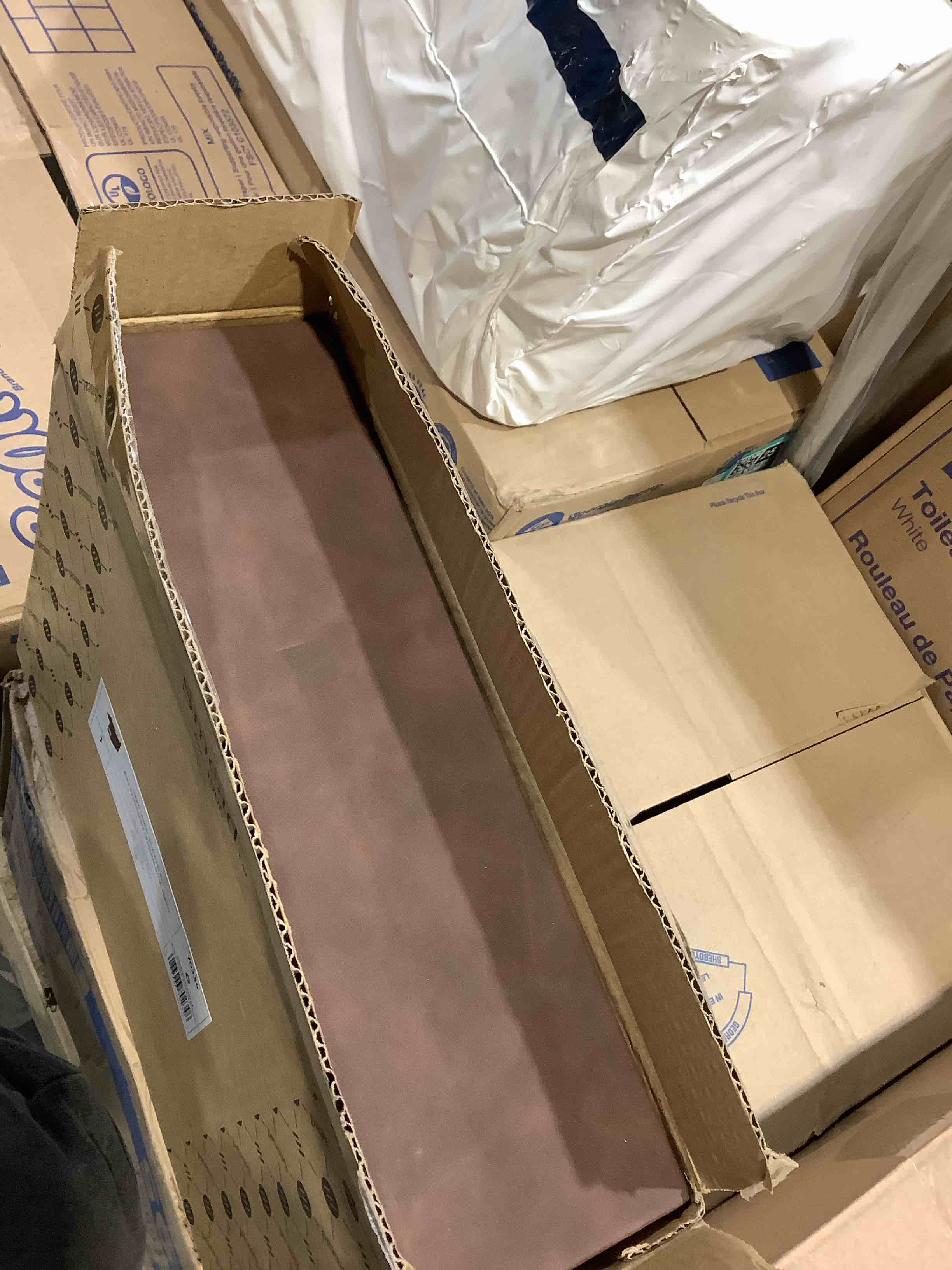 Condition photo showing New/Like New for smead 40% recycled vegan leather file box attached flip top 10  x 13  saddle (70234)