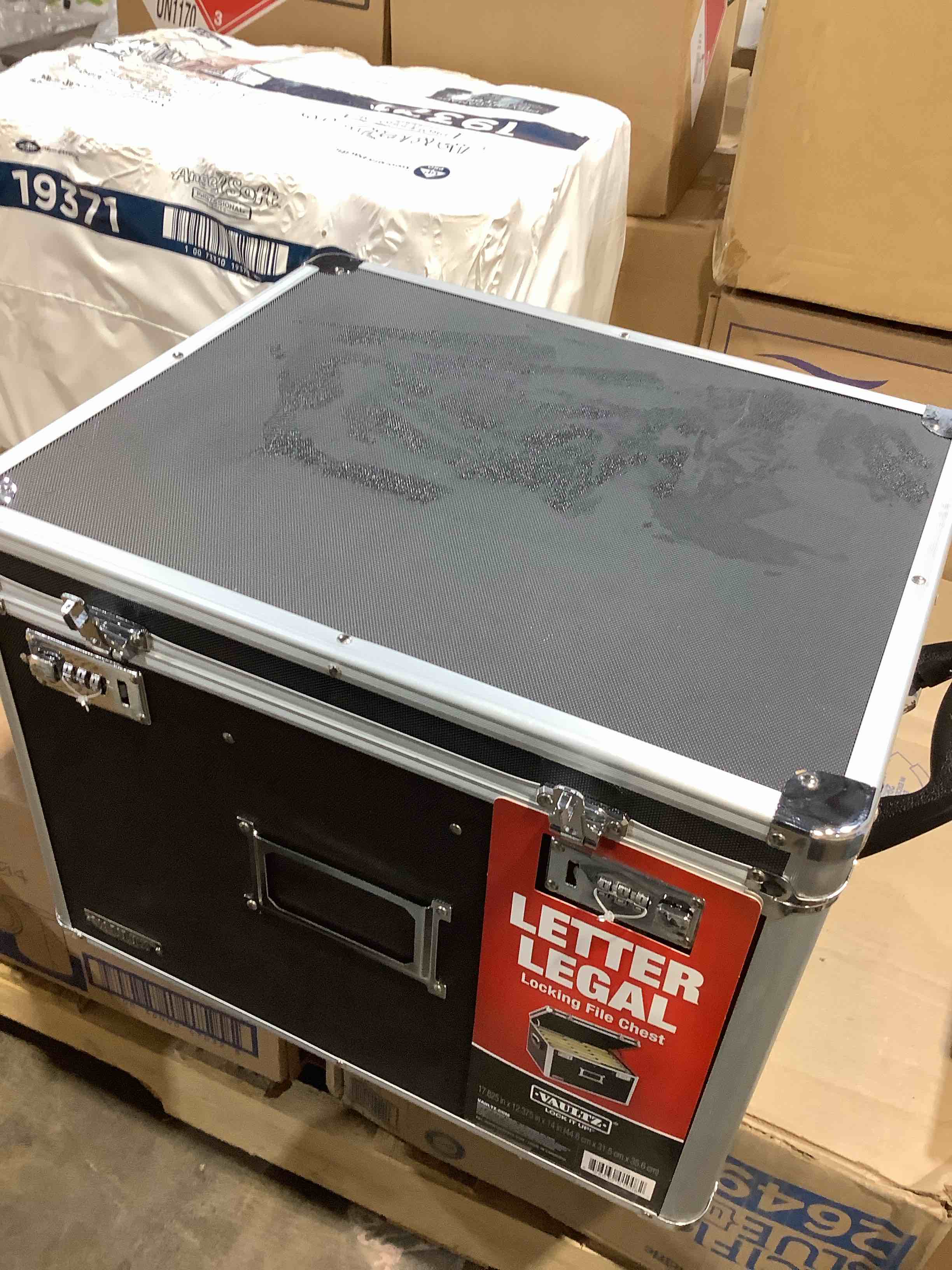 locking file chest with adjustable file rails letter/legal files  17.5  x 14  x 12.5   black