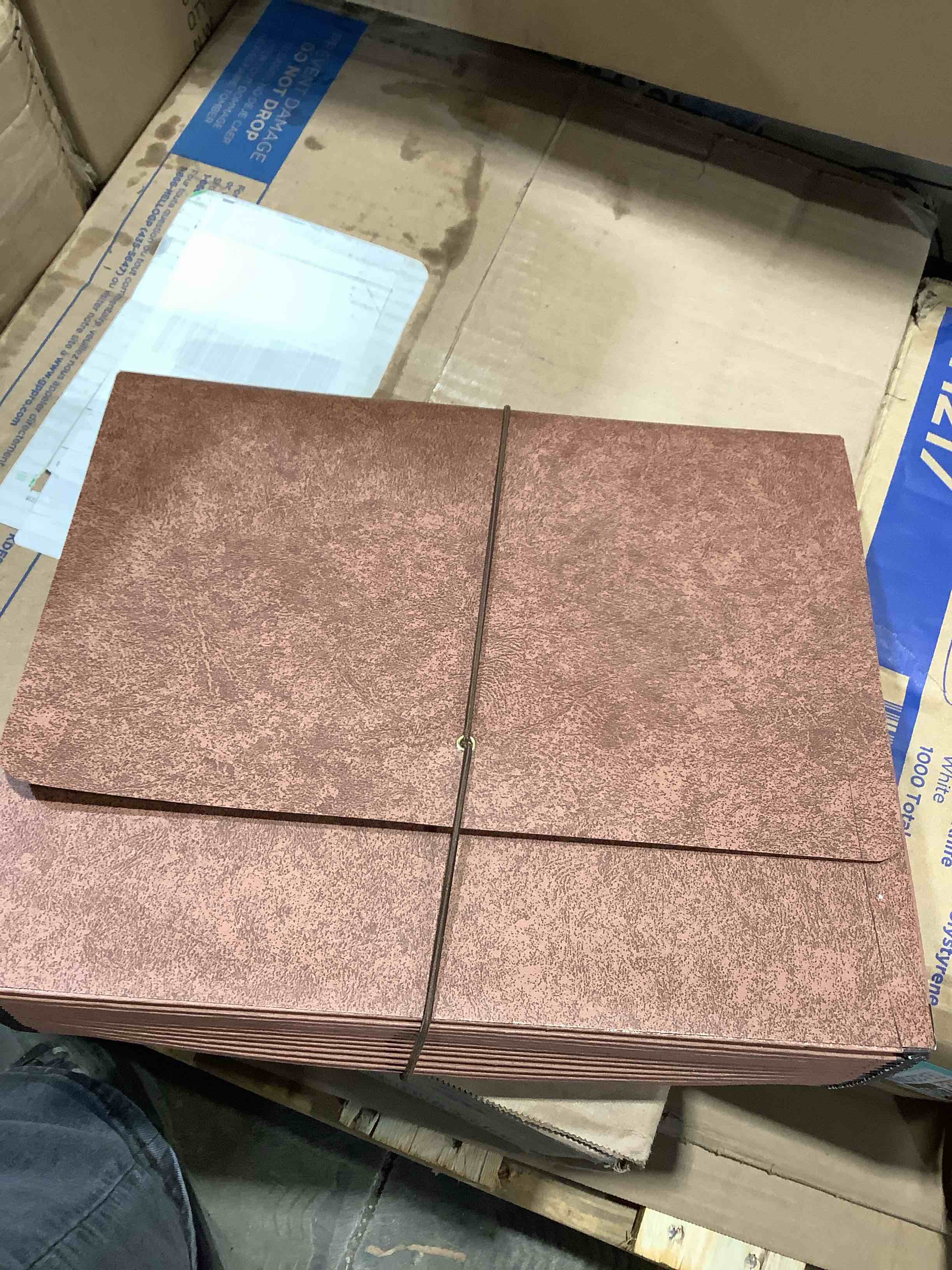 Condition photo showing New/Like New for pendaflex expendable a through z sorter