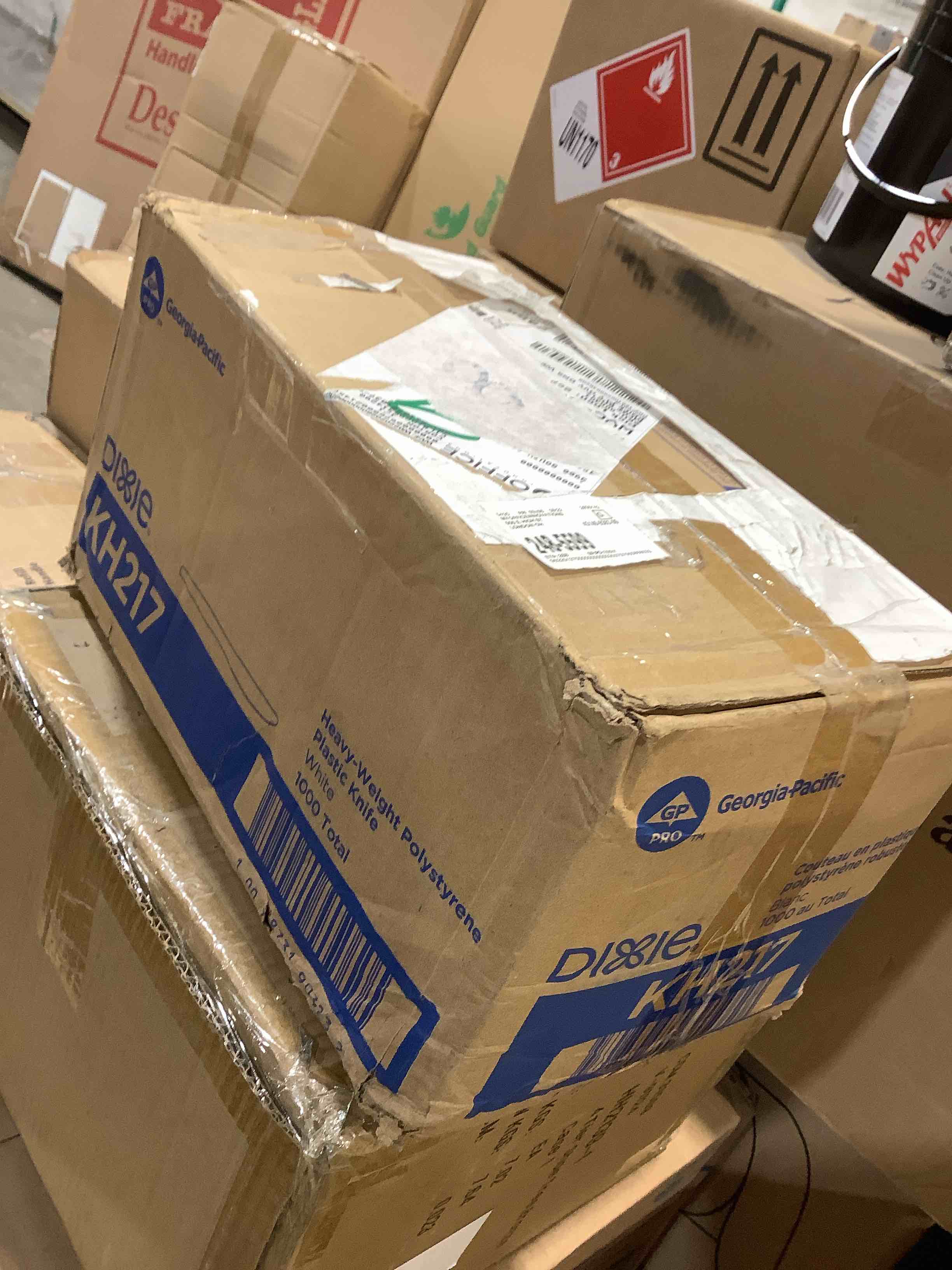Condition photo showing New/Like New for dixie® heavy-weight disposable plastic knives  tableware knives  kh217  white  1 000 knives per case