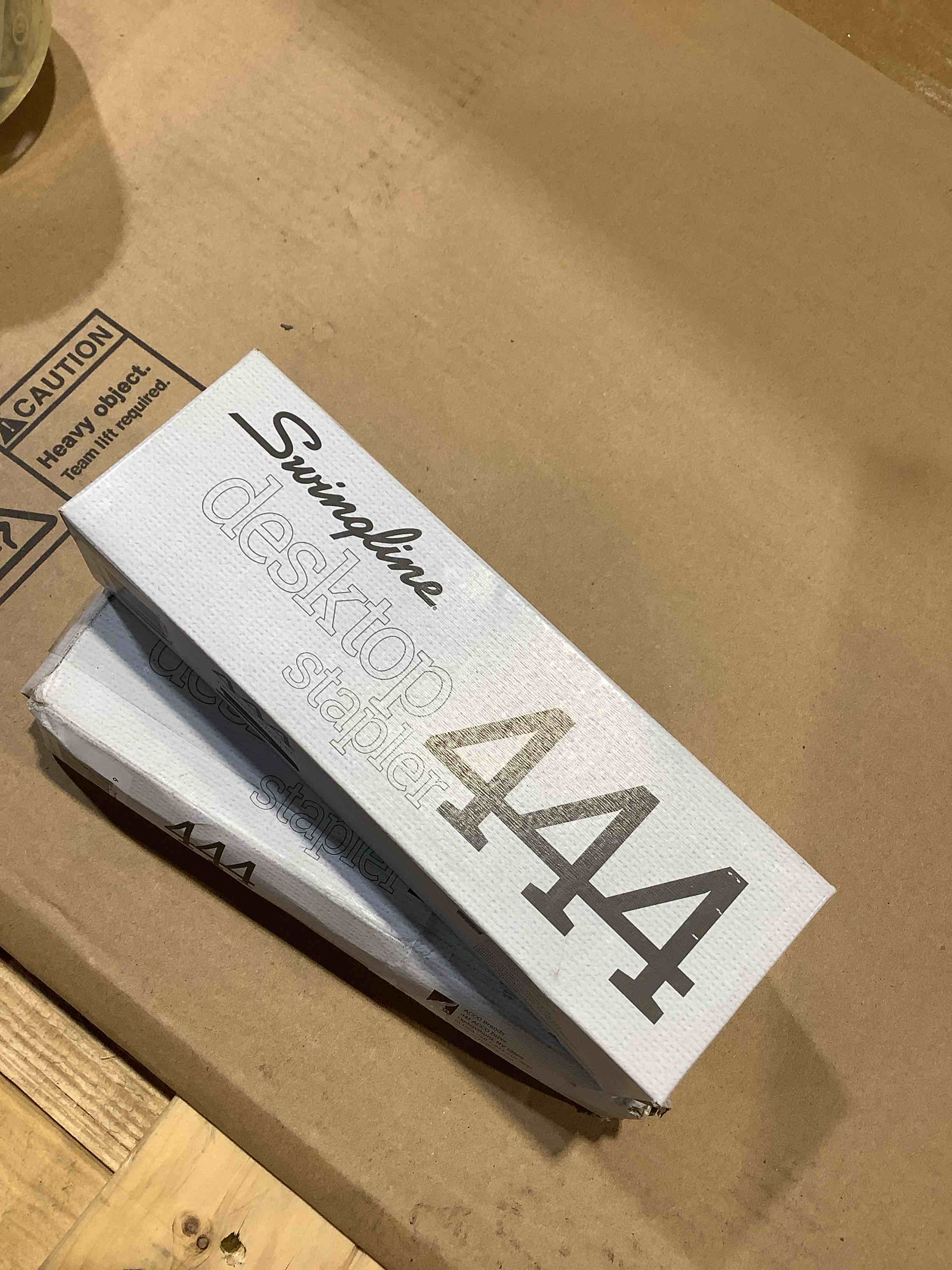 Condition photo showing New/Like New for swingline commercial desk stapler  20 sheets  black