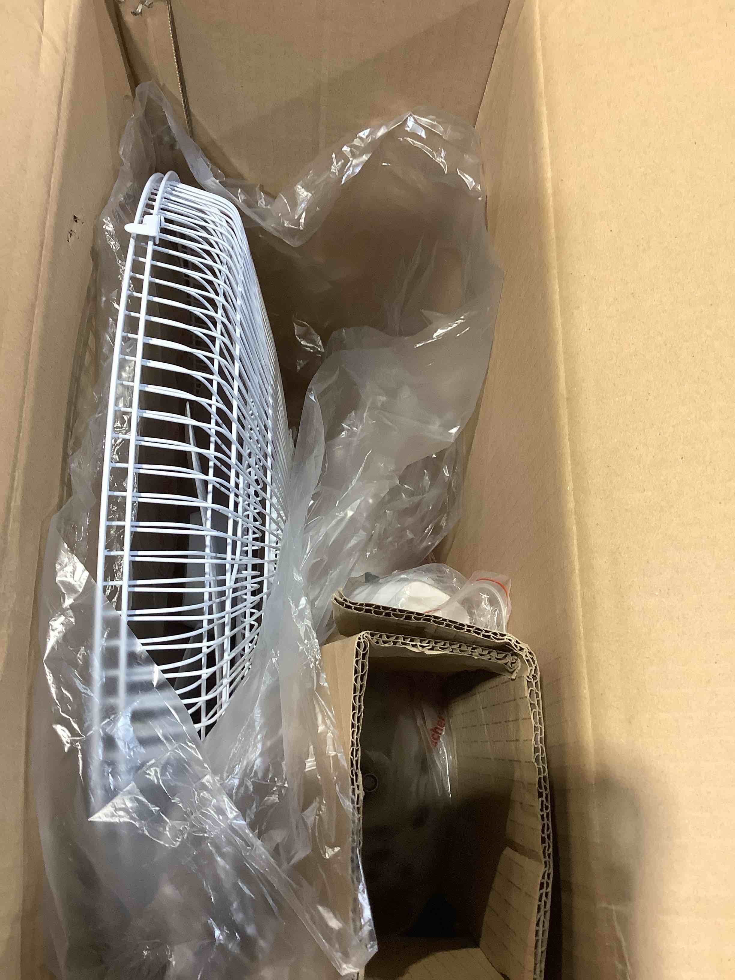 Condition photo showing New/Like New for vie air 16  pedestal wall fan  white
