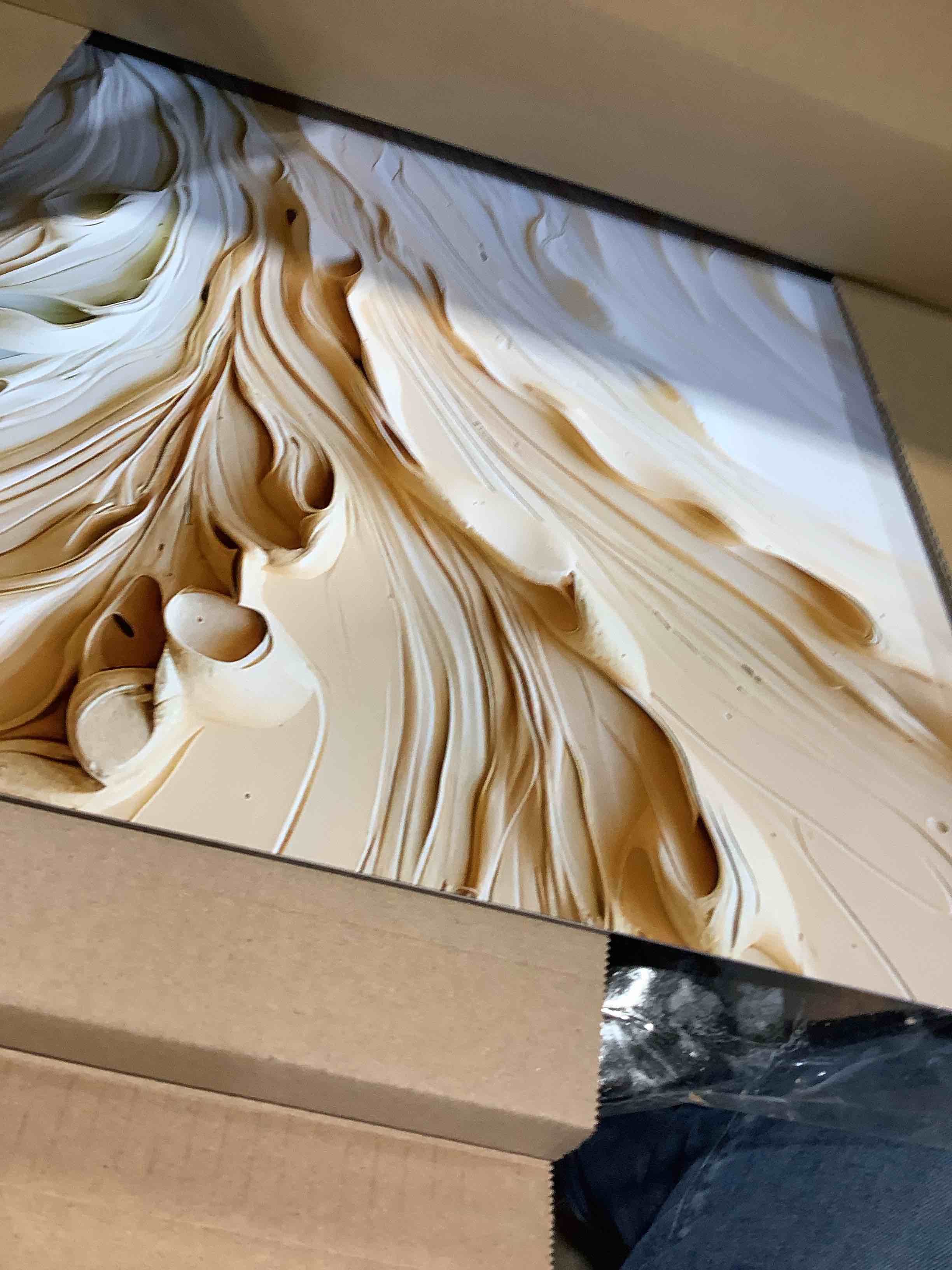 Condition photo showing New/Like New for designq champagne flow in white and gold iii champagne metal wall art, beige metal wall decor, traditional metal art decor for living room - 24x32 inch