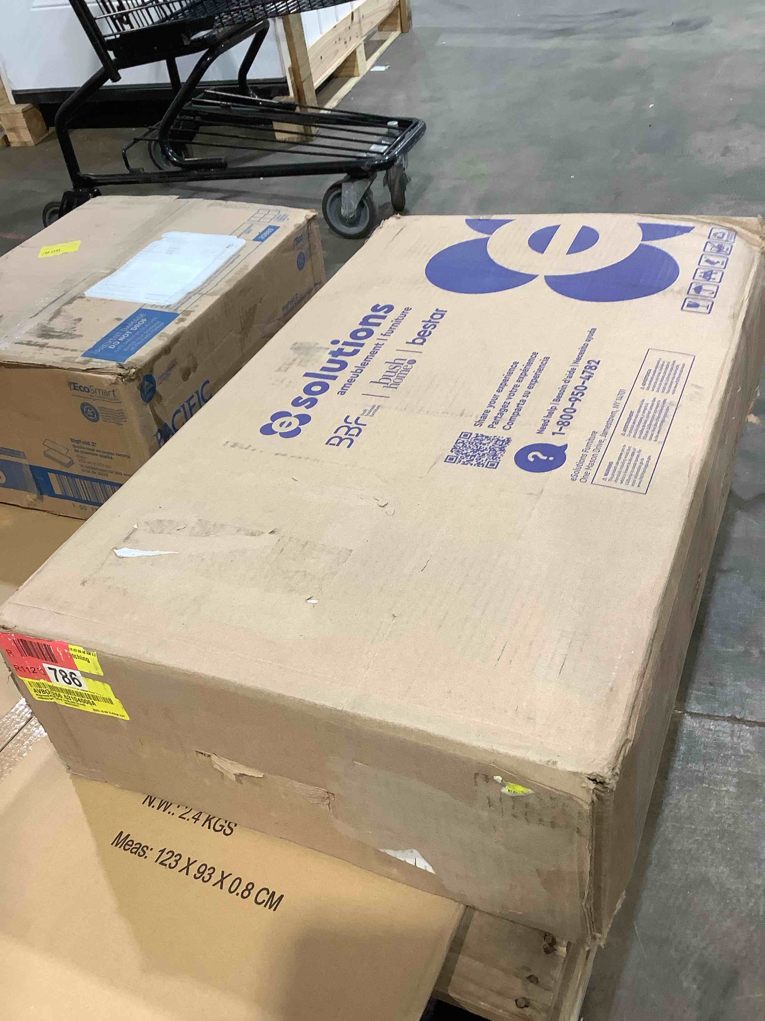 Condition photo showing Good Condition for bush furniture somerset 60"w office desk with drawers, platinum gray, box 1 of 2
