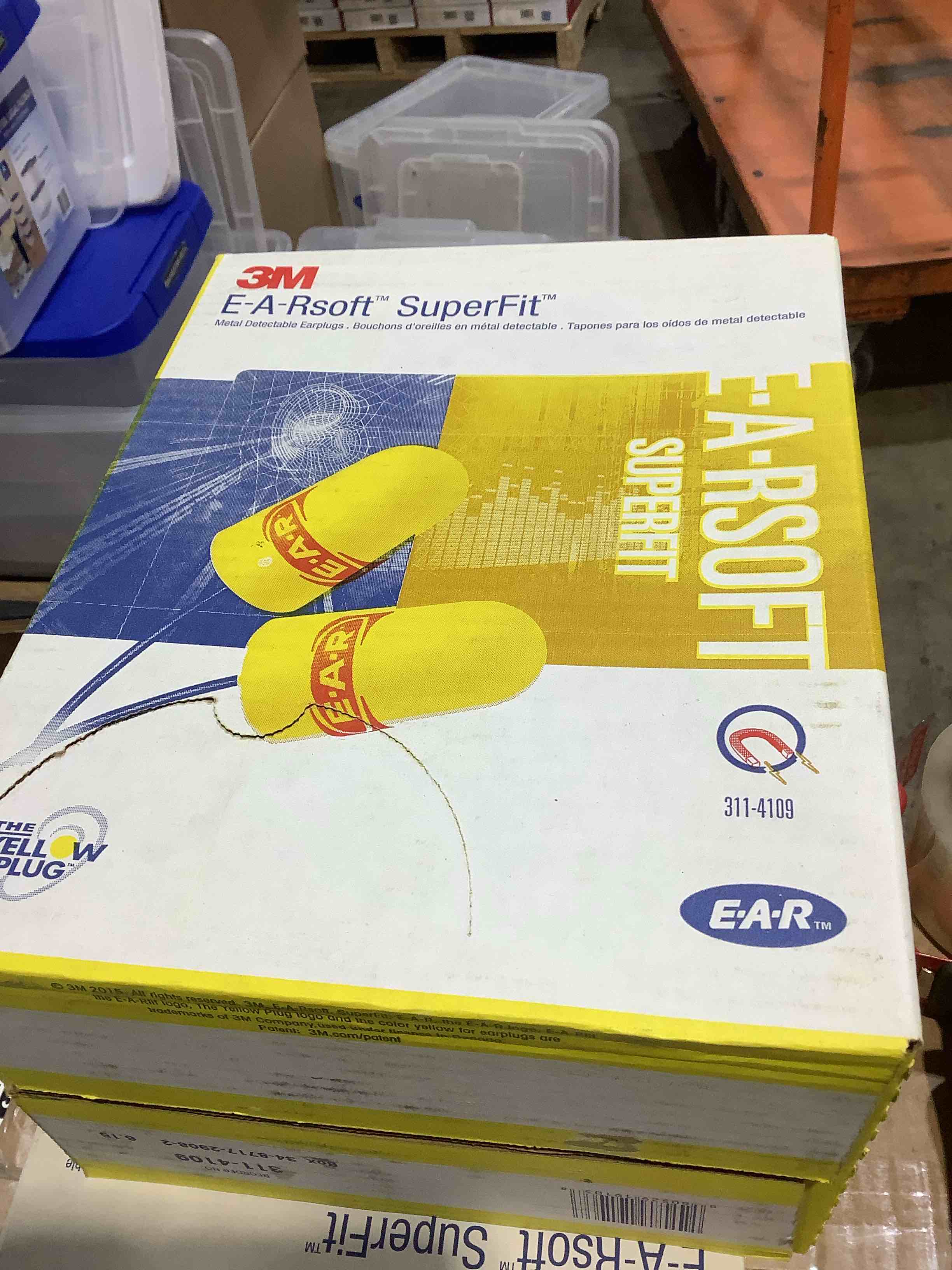 Condition photo showing New/Like New for 3m 7010384671 e-a-rsoft metal detectable soft foam earplugs - yellow (200/box)