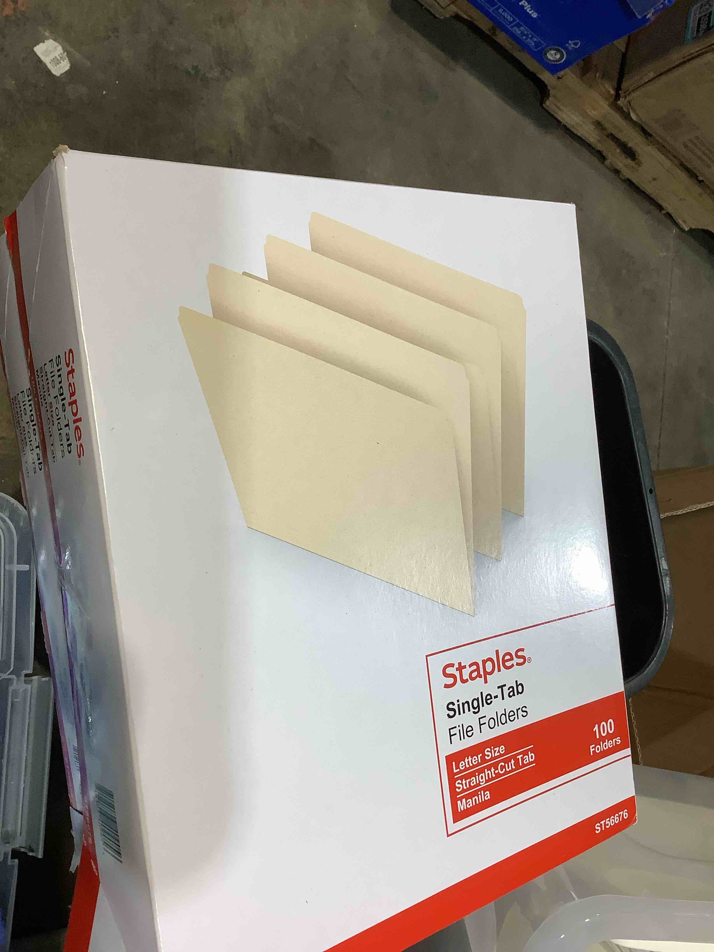 Condition photo showing New/Like New for staples single tab file folder size straight cut tab manila, 100 count
