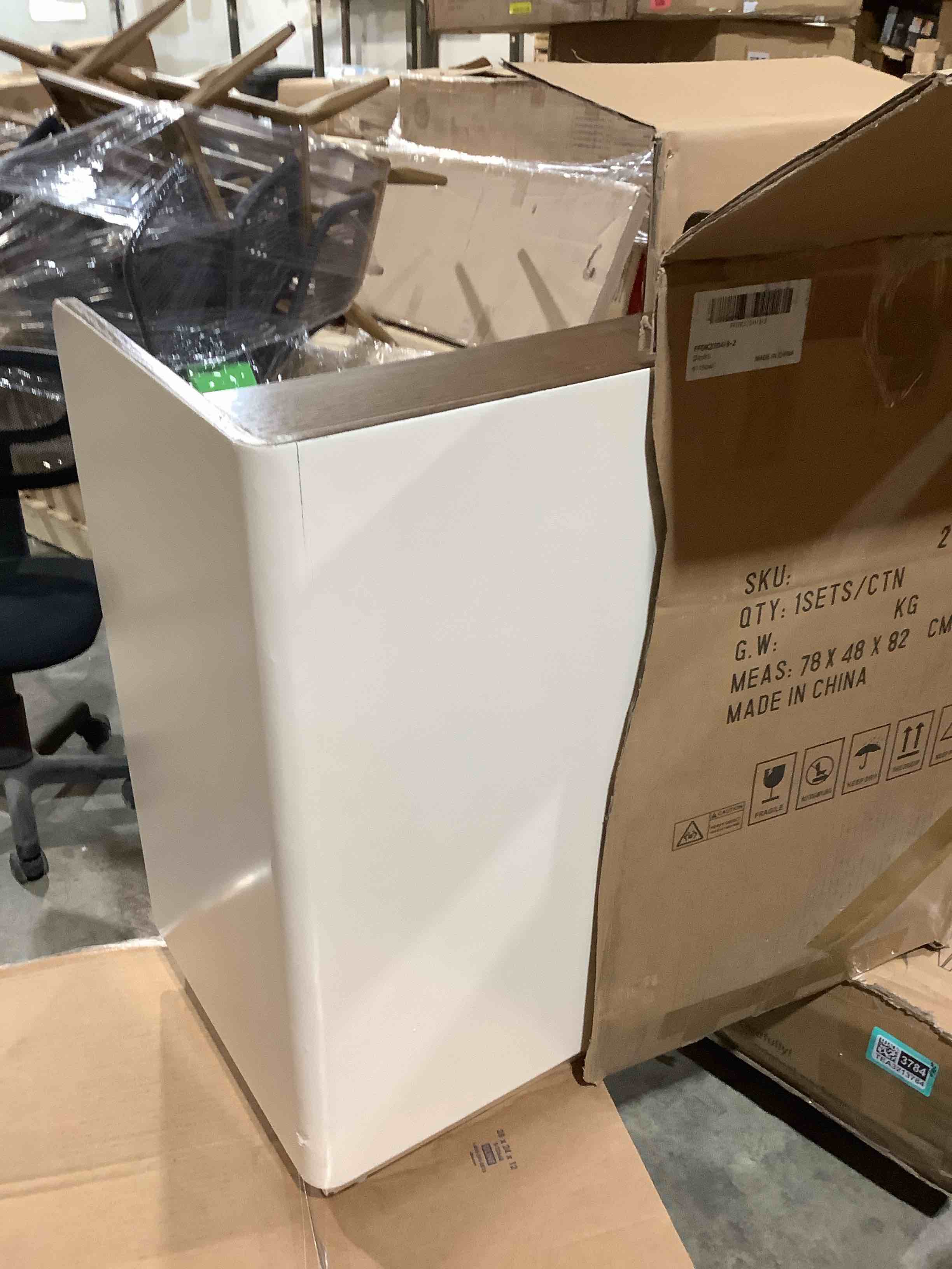 https://s3.amazonaws.com/lotting-images-prod/bidfta/TEA3213782_1776788983170.jpeg