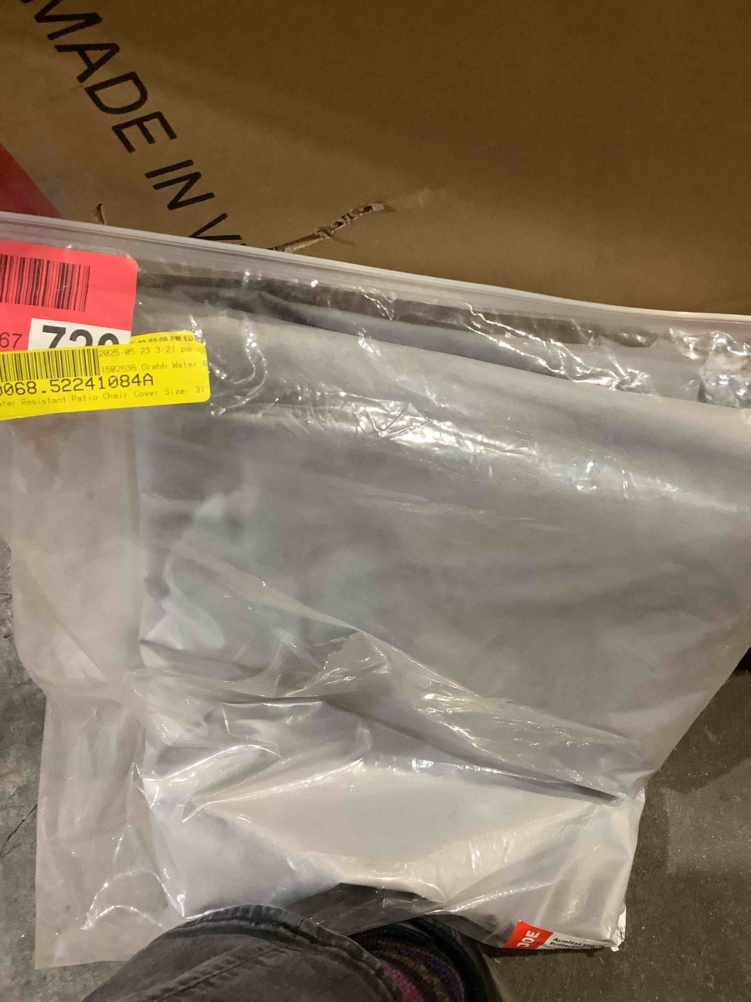 Condition photo showing New/Like New for orahh water resistant patio chair cover size 31"