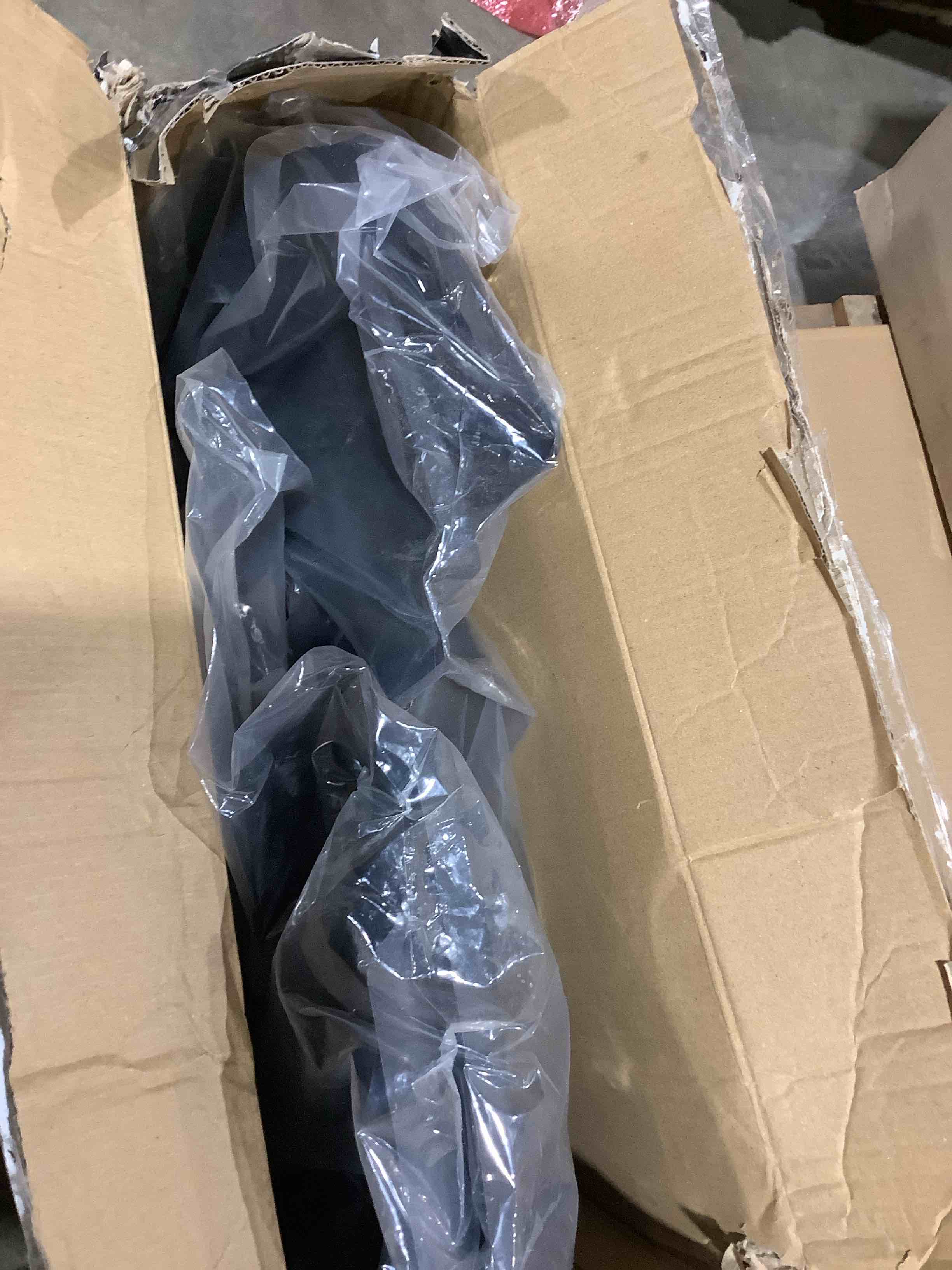 https://s3.amazonaws.com/lotting-images-prod/bidfta/TEA3213934_1777302018016.jpeg