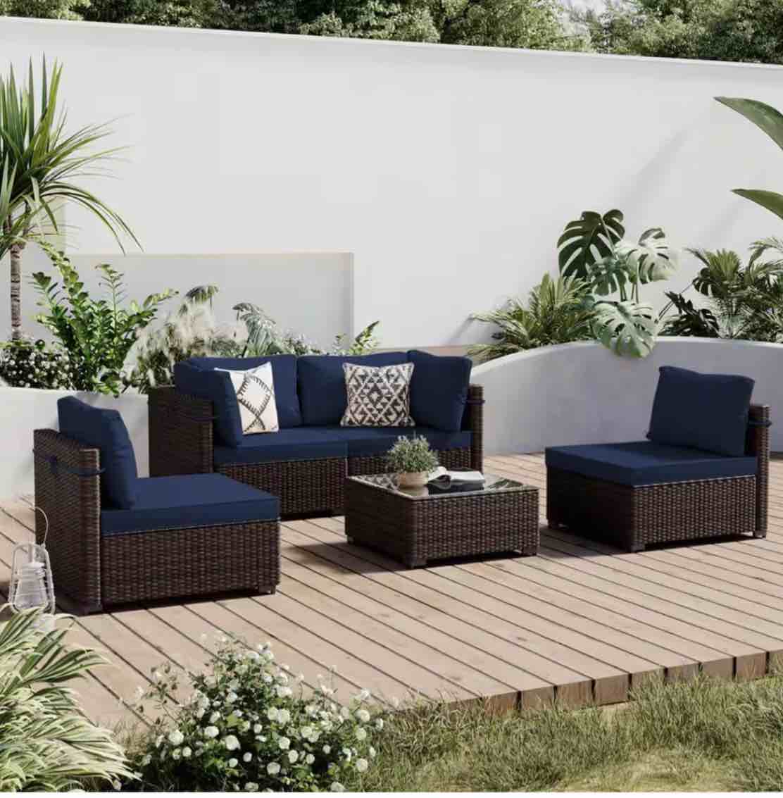 (incomplete) Wicker Patio Conversation Seating Set with Navy Blue Cushions NBCS111BUFS-C