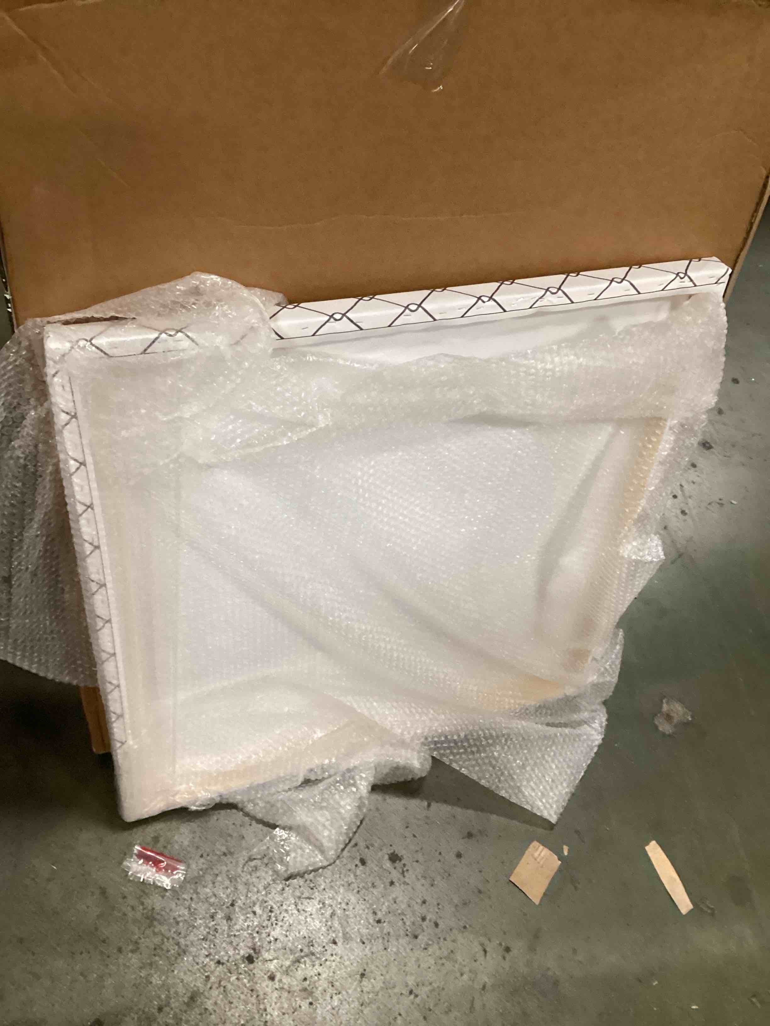 https://s3.amazonaws.com/lotting-images-prod/bidfta/TEA3214779_1751286543012.jpeg
