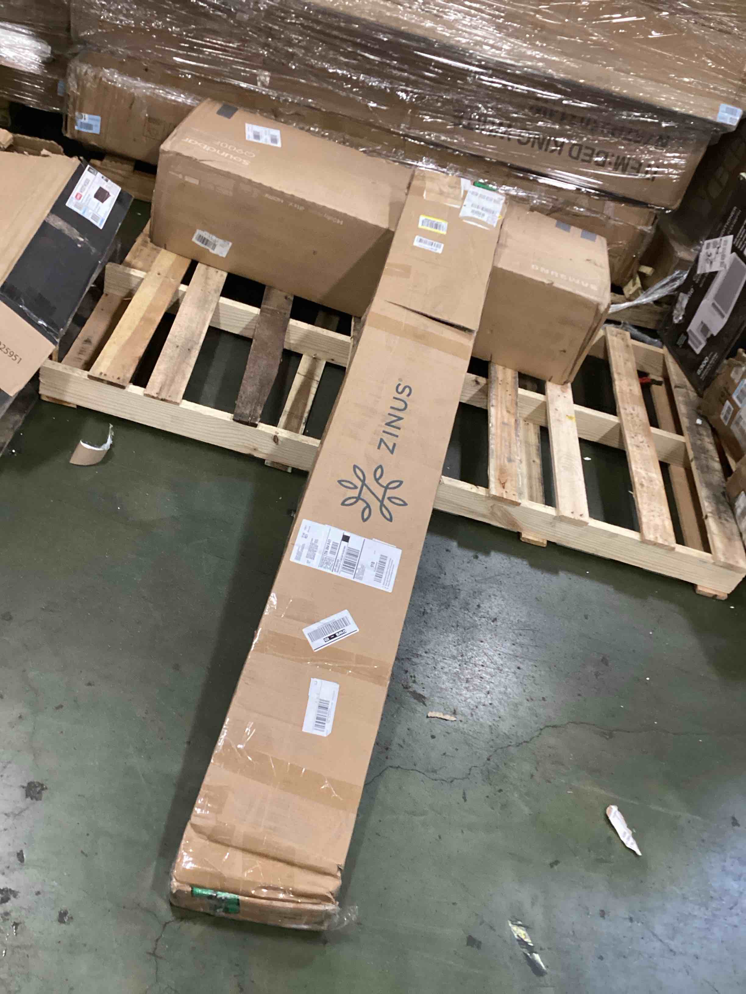 https://s3.amazonaws.com/lotting-images-prod/bidfta/TEA3214808_1751290753755.jpeg