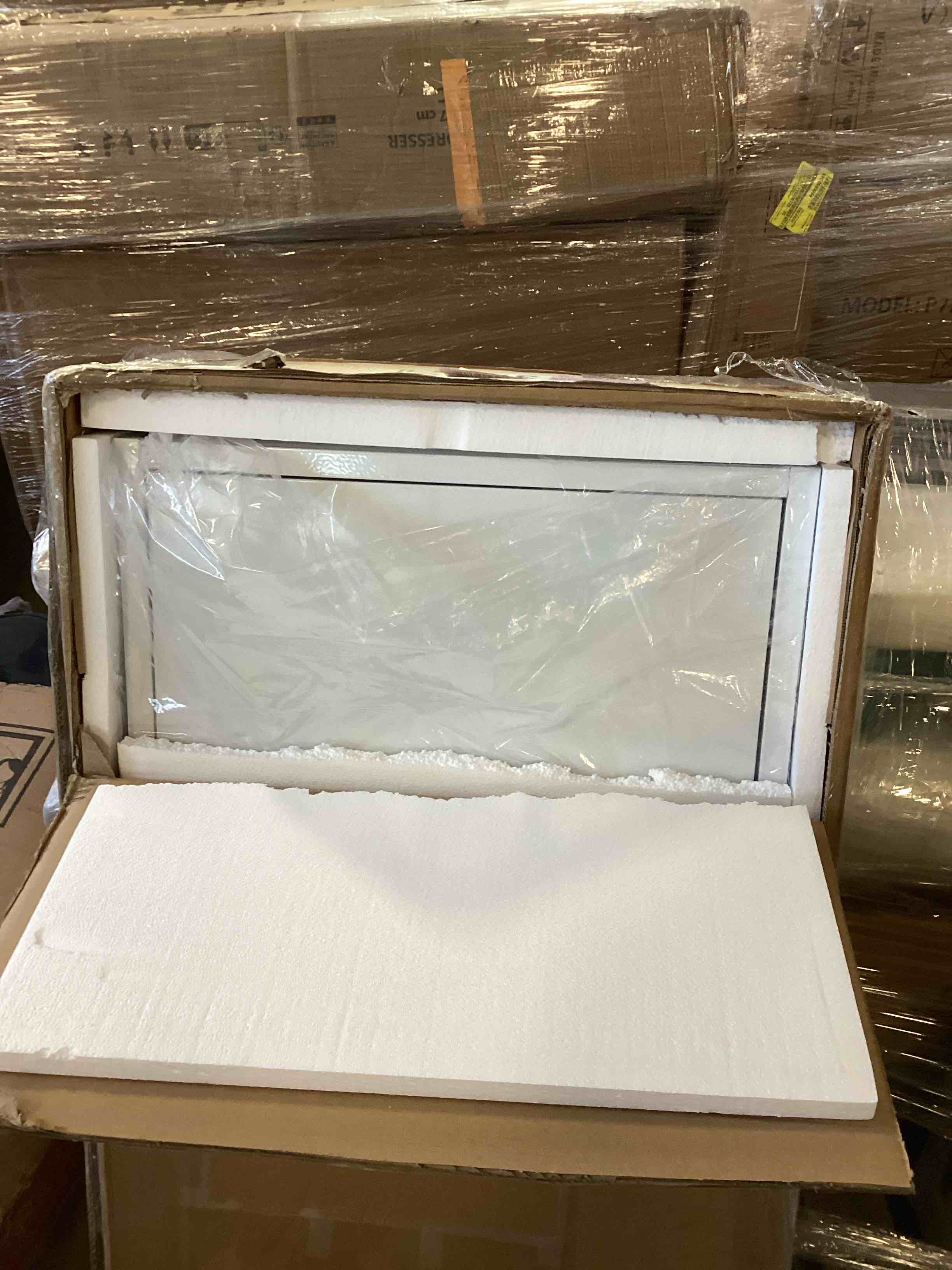 https://s3.amazonaws.com/lotting-images-prod/bidfta/TEA3215430_1753360654024.jpeg