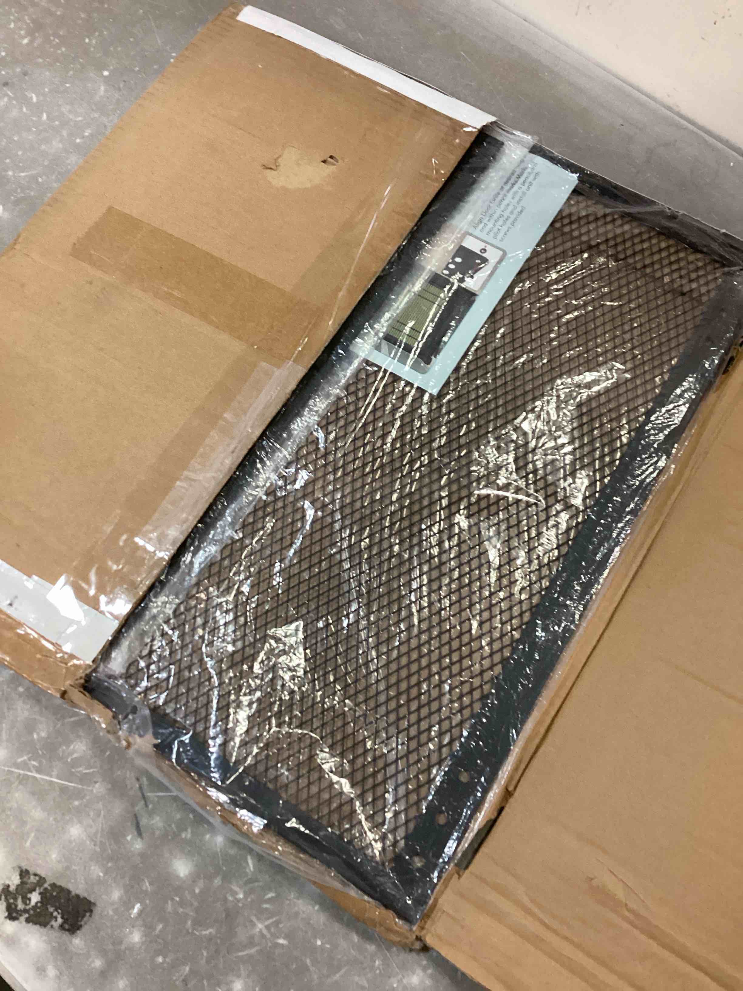 https://s3.amazonaws.com/lotting-images-prod/bidfta/TEA3220366_1749649647693.jpeg