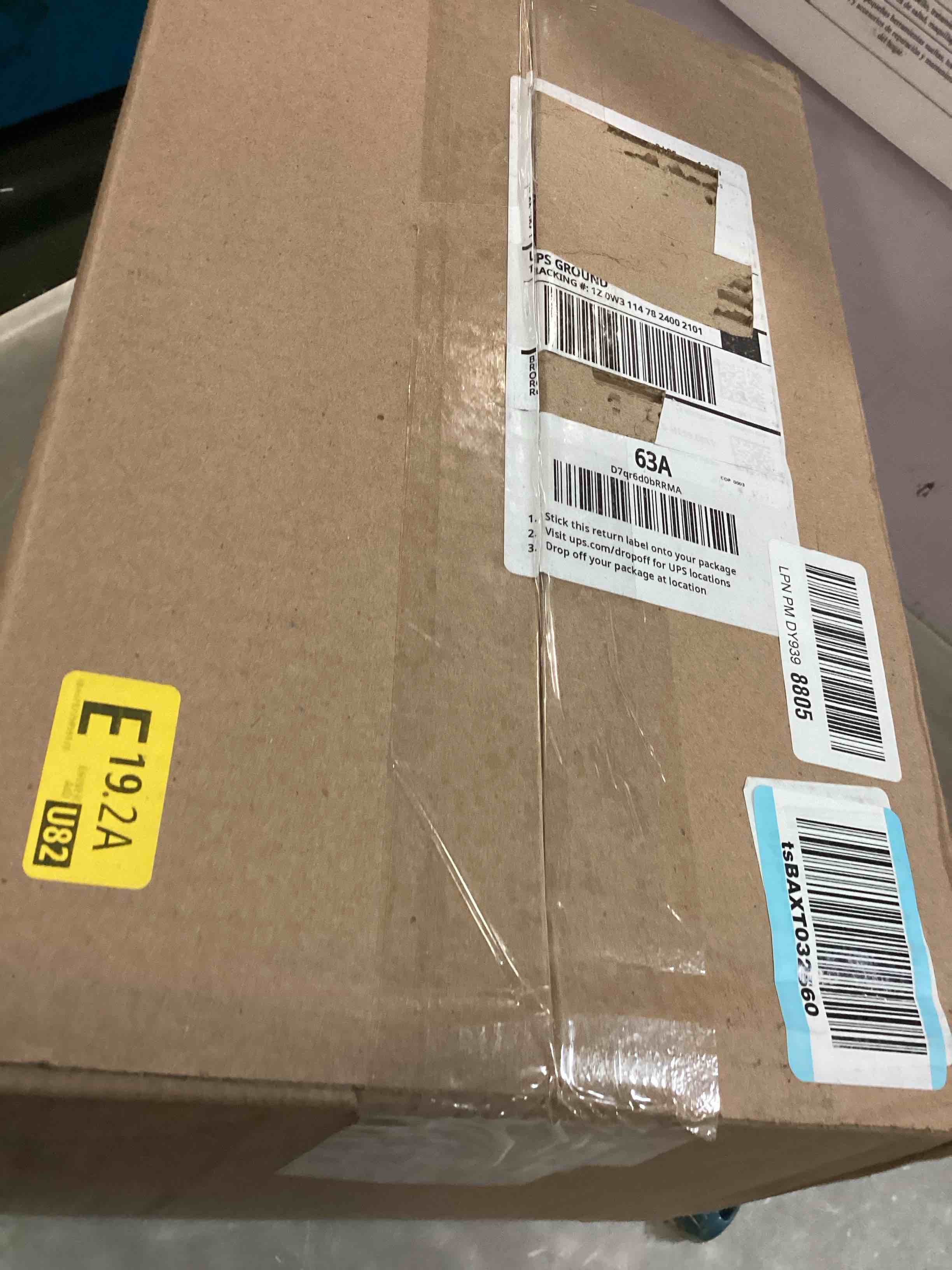 https://s3.amazonaws.com/lotting-images-prod/bidfta/TEA3220813_1750087630659.jpeg