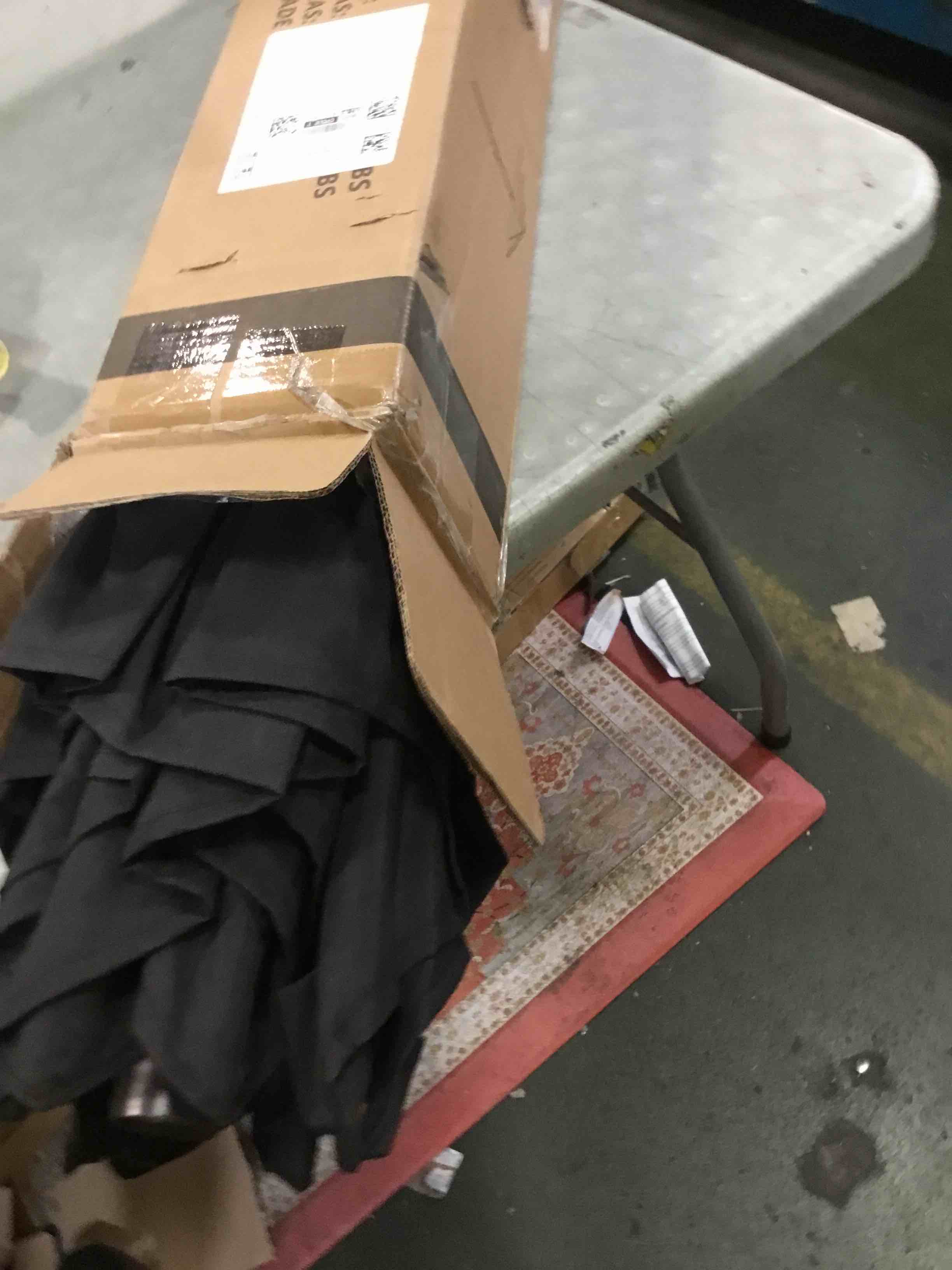https://s3.amazonaws.com/lotting-images-prod/bidfta/TEA3220924_1750090473207.jpeg