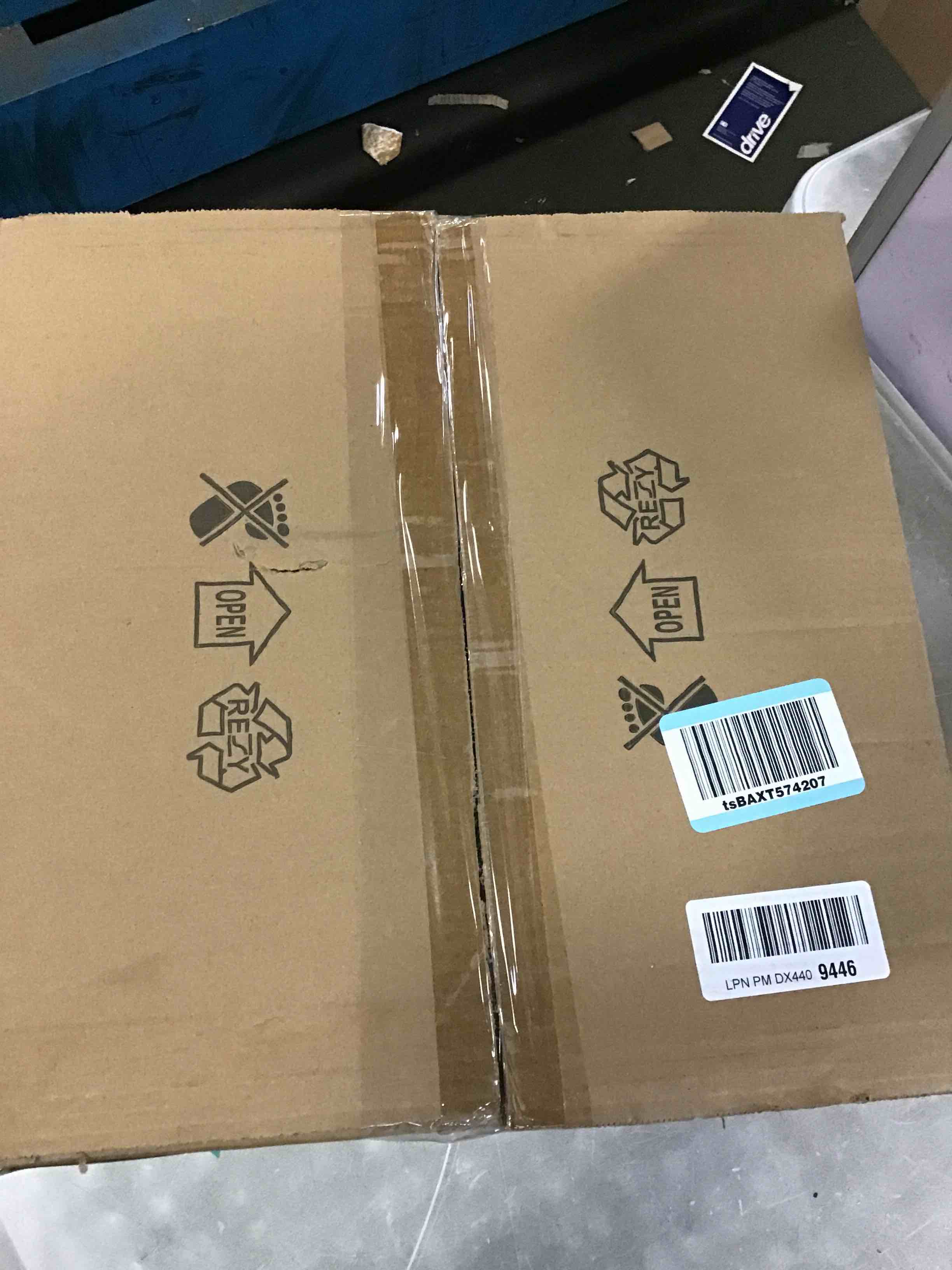 https://s3.amazonaws.com/lotting-images-prod/bidfta/TEA3221291_1750267648589.jpeg