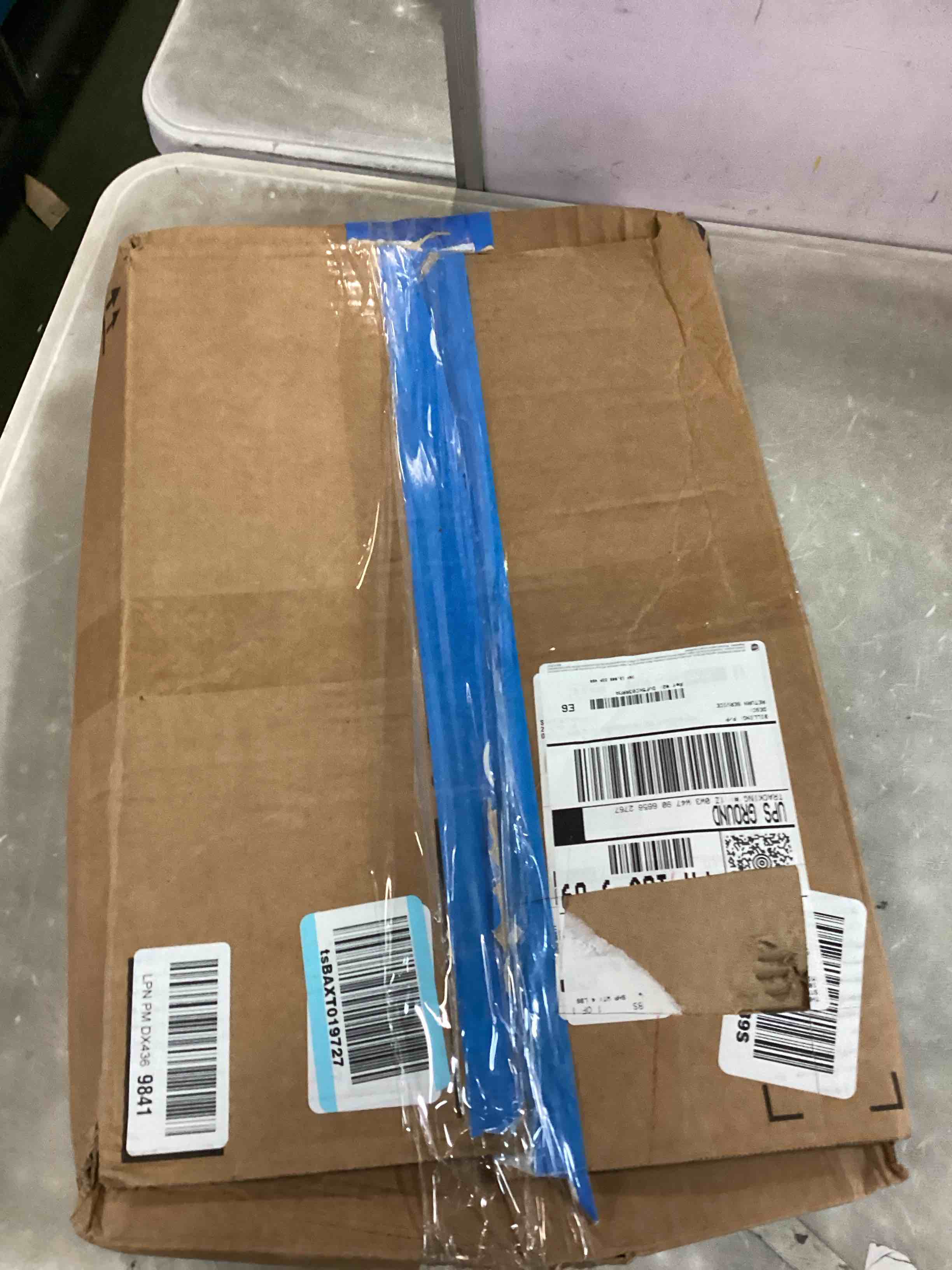 https://s3.amazonaws.com/lotting-images-prod/bidfta/TEA3221619_1750436031756.jpeg