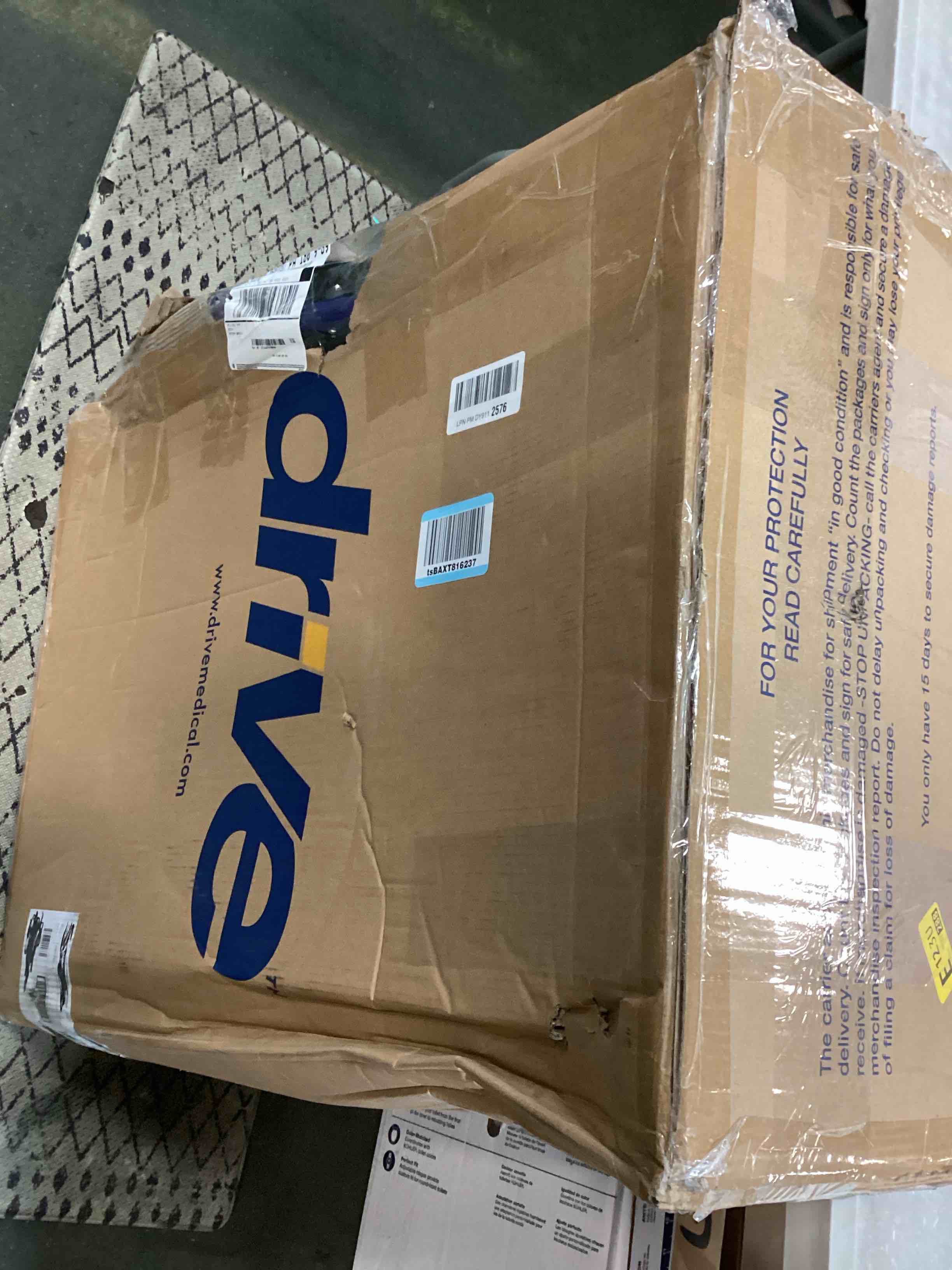 https://s3.amazonaws.com/lotting-images-prod/bidfta/TEA3221837_1750515006553.jpeg