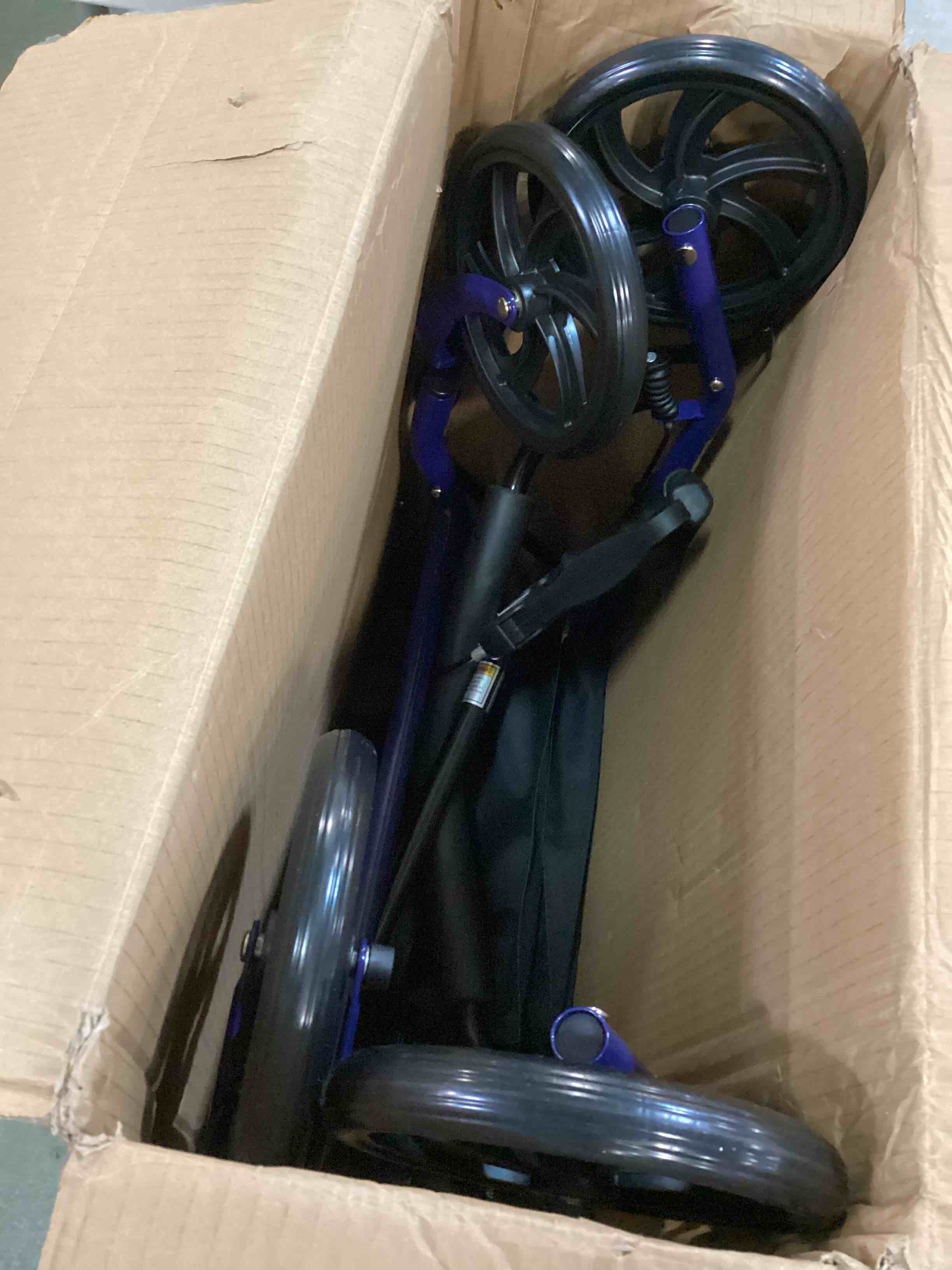 https://s3.amazonaws.com/lotting-images-prod/bidfta/TEA3221840_1750515521663.jpeg