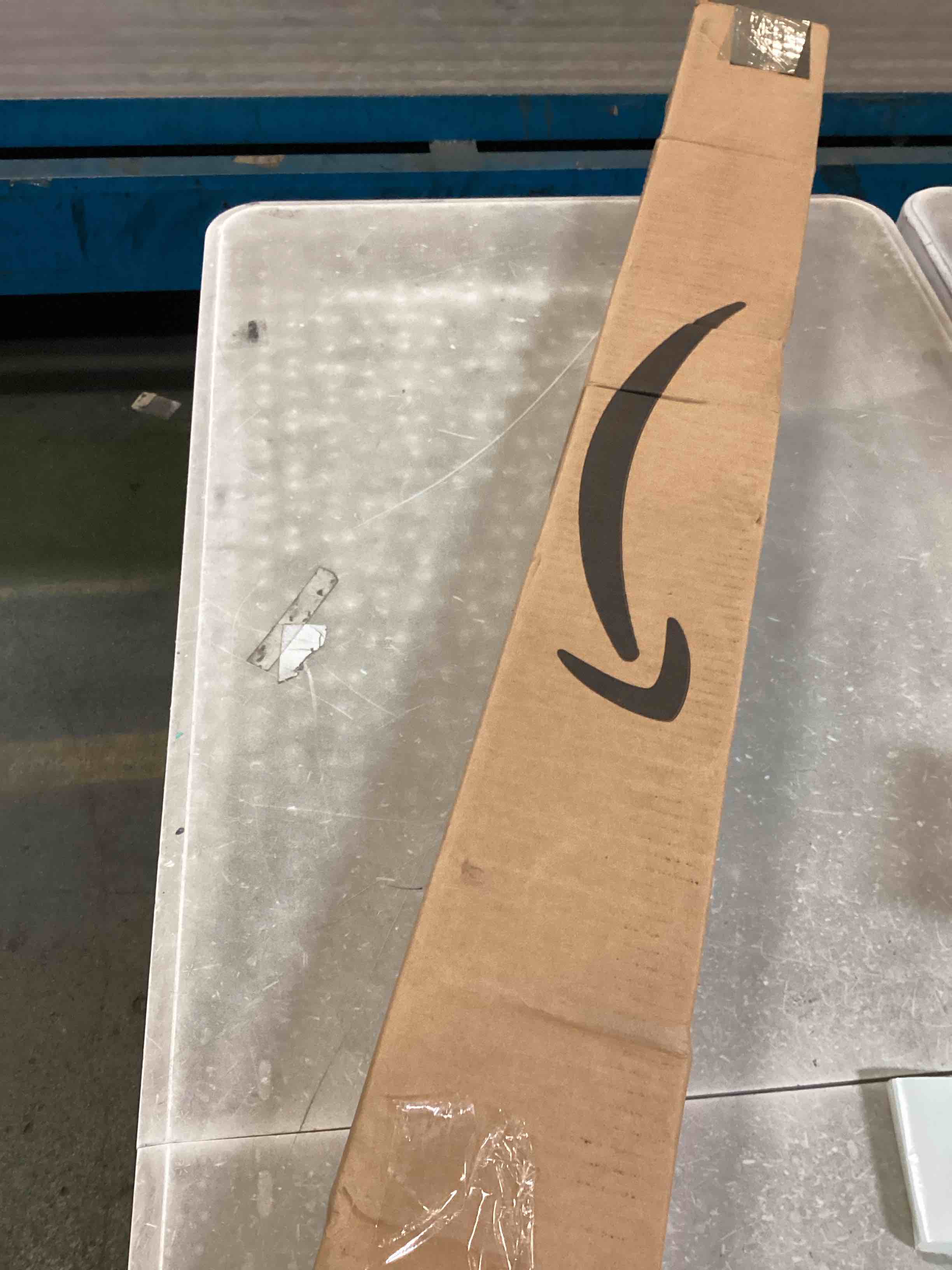 https://s3.amazonaws.com/lotting-images-prod/bidfta/TEA3221915_1750683095153.jpeg