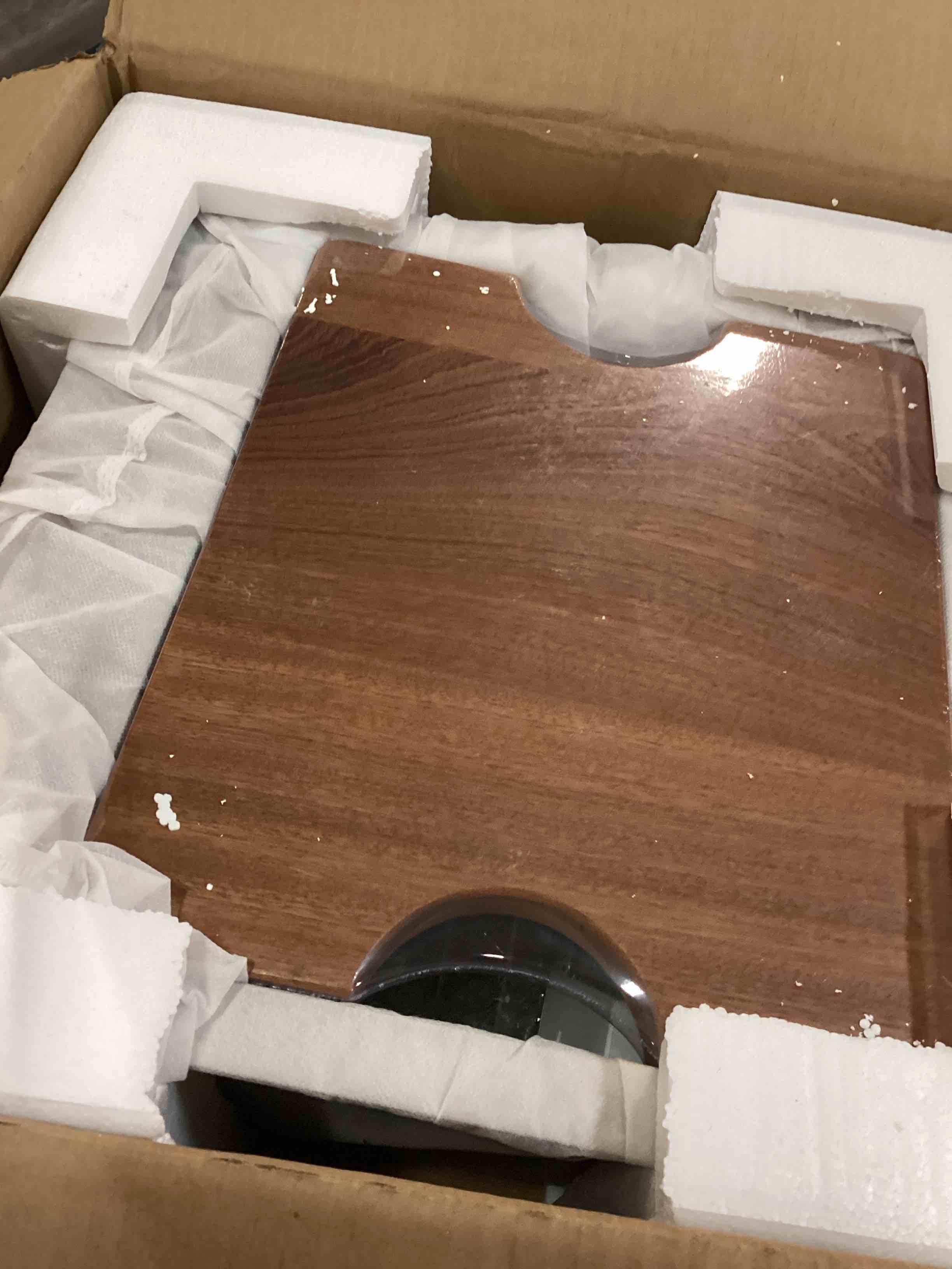 https://s3.amazonaws.com/lotting-images-prod/bidfta/TEA3222076_1750708510961.jpeg