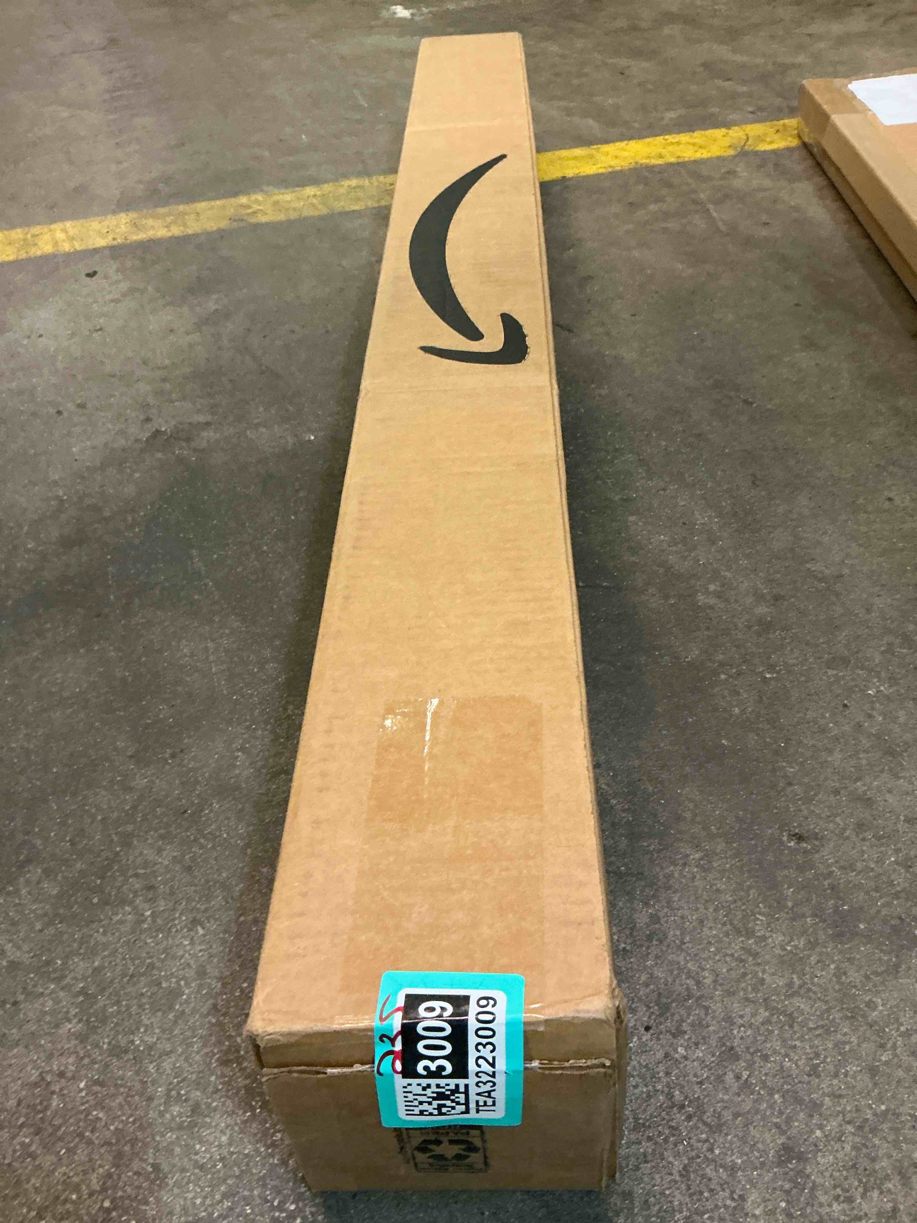 https://s3.amazonaws.com/lotting-images-prod/bidfta/TEA3223009_1753920551574.jpeg