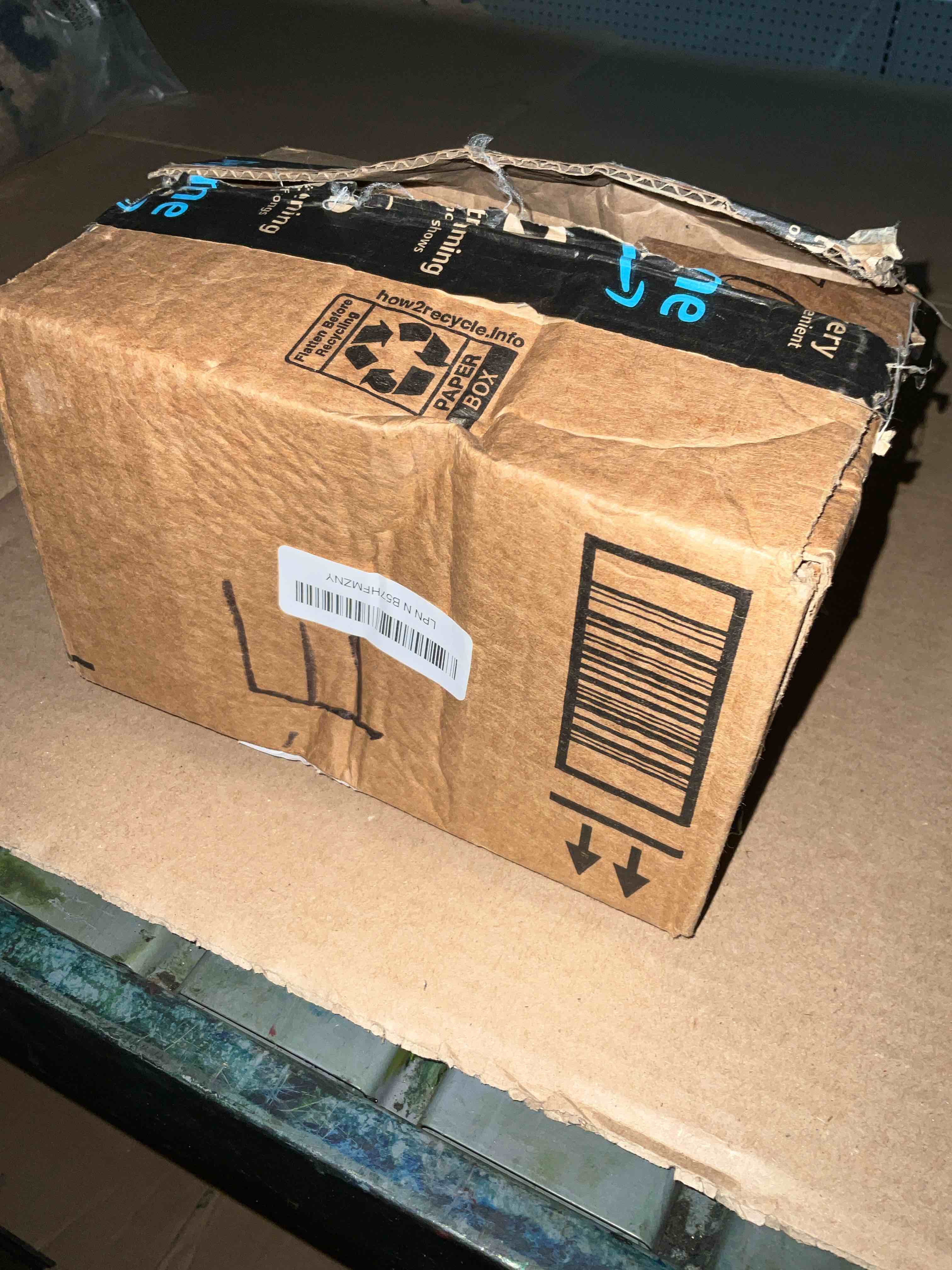 https://s3.amazonaws.com/lotting-images-prod/bidfta/TEA3223339_1755280376286.jpeg