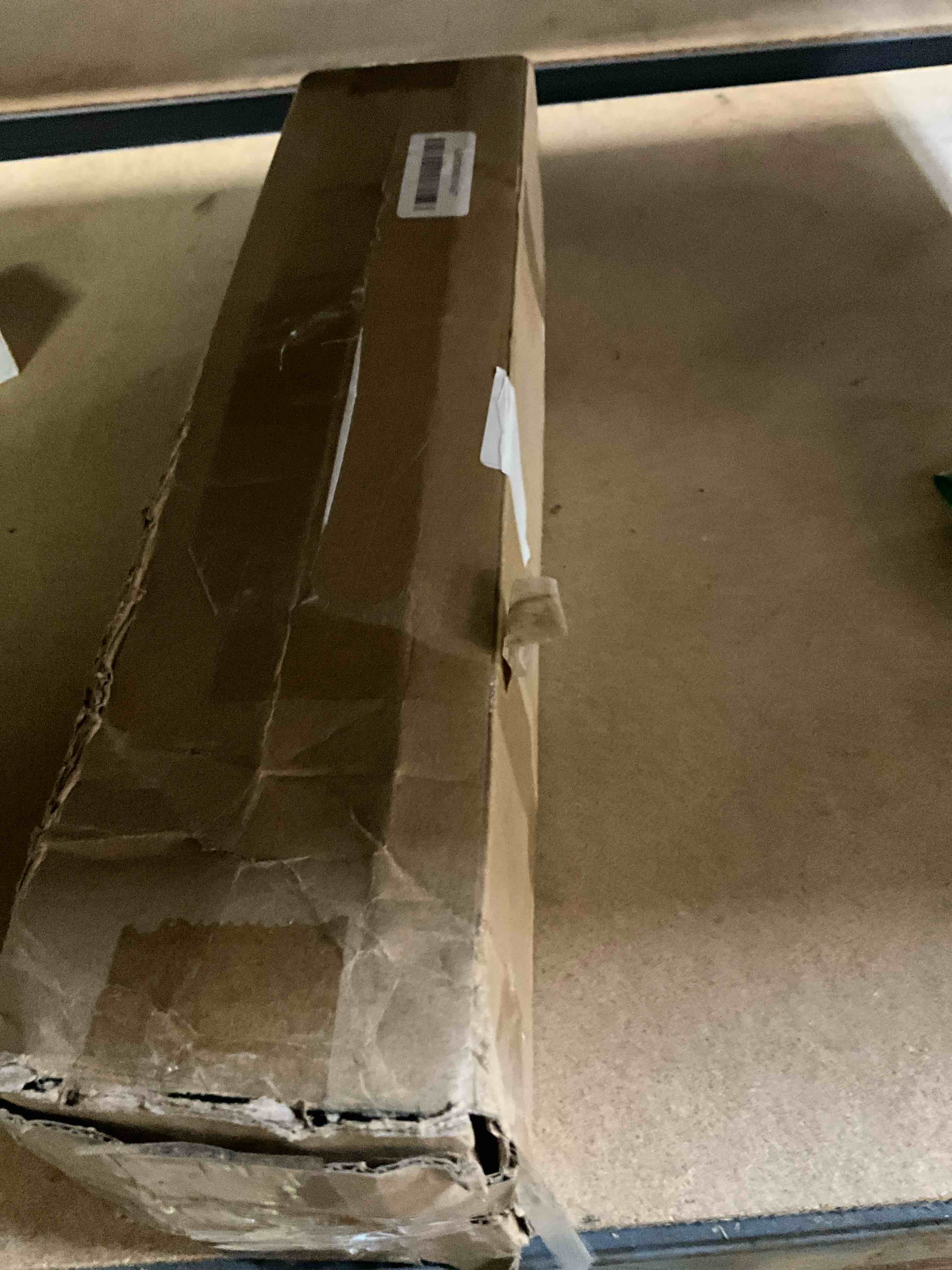 https://s3.amazonaws.com/lotting-images-prod/bidfta/TEA3223353_1755278509131.jpeg