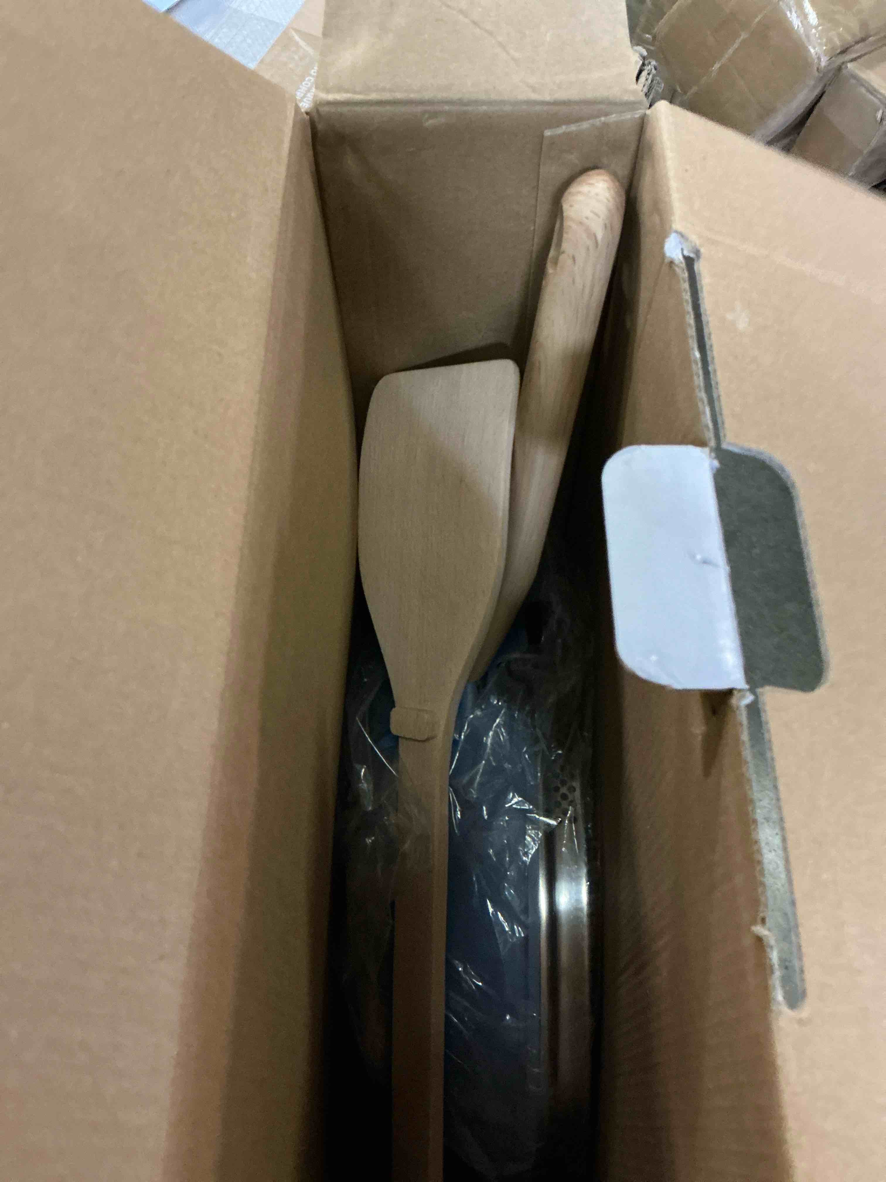 https://s3.amazonaws.com/lotting-images-prod/bidfta/TEA3223378_1755288462202.jpeg