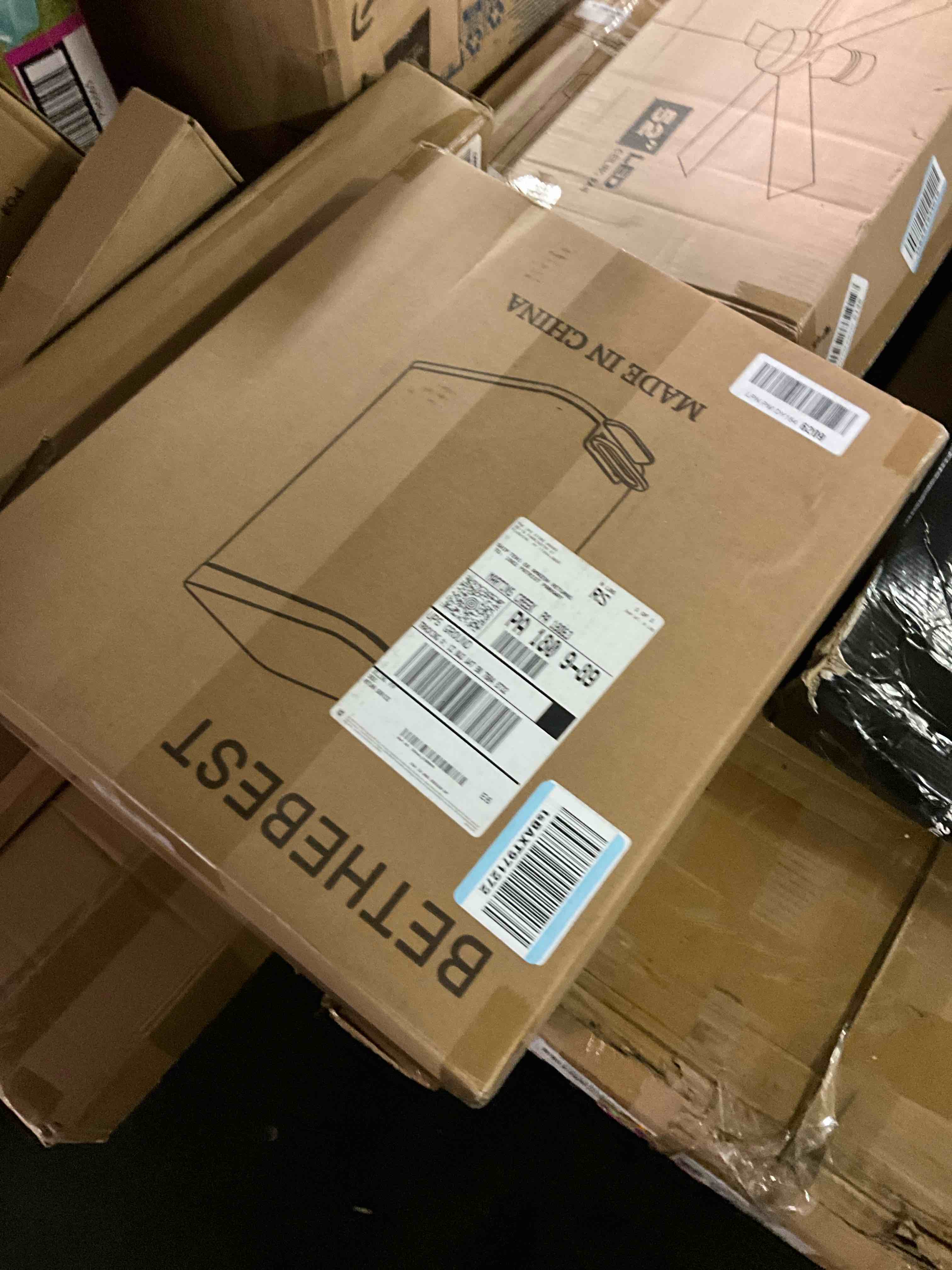 https://s3.amazonaws.com/lotting-images-prod/bidfta/TEA3223454_1755465909804.jpeg