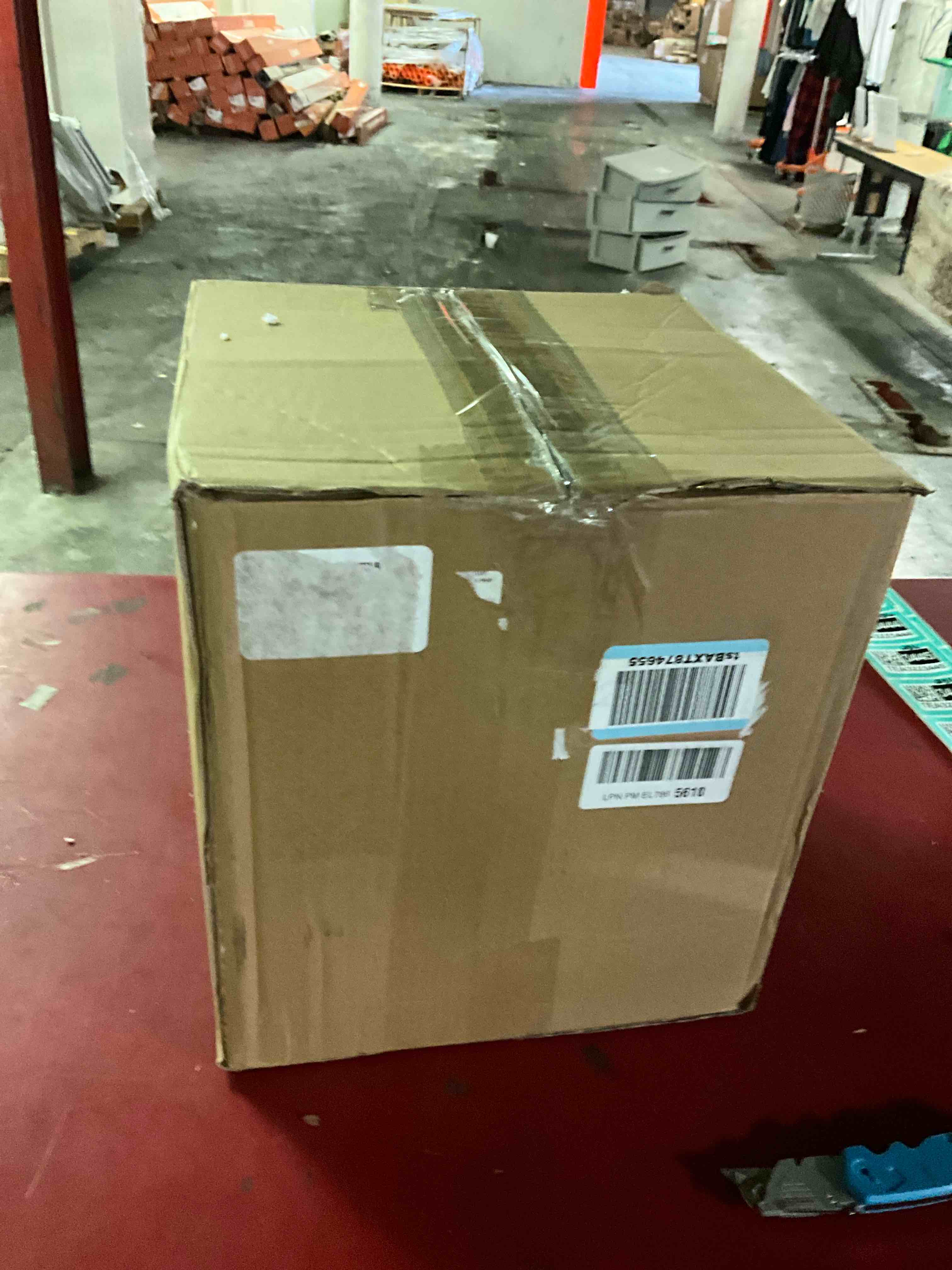 https://s3.amazonaws.com/lotting-images-prod/bidfta/TEA3223480_1755464613622.jpeg