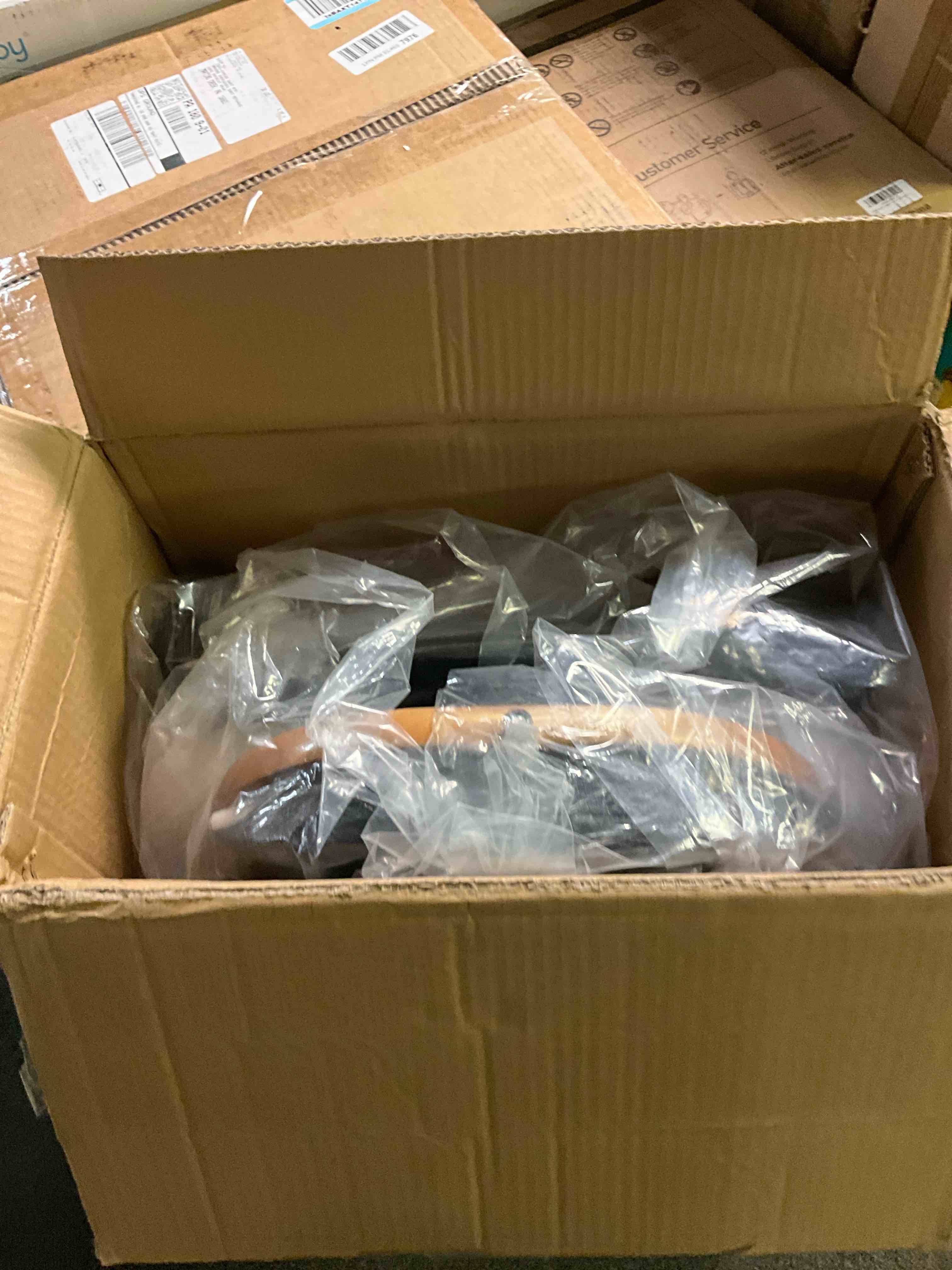 https://s3.amazonaws.com/lotting-images-prod/bidfta/TEA3223516_1755469972293.jpeg
