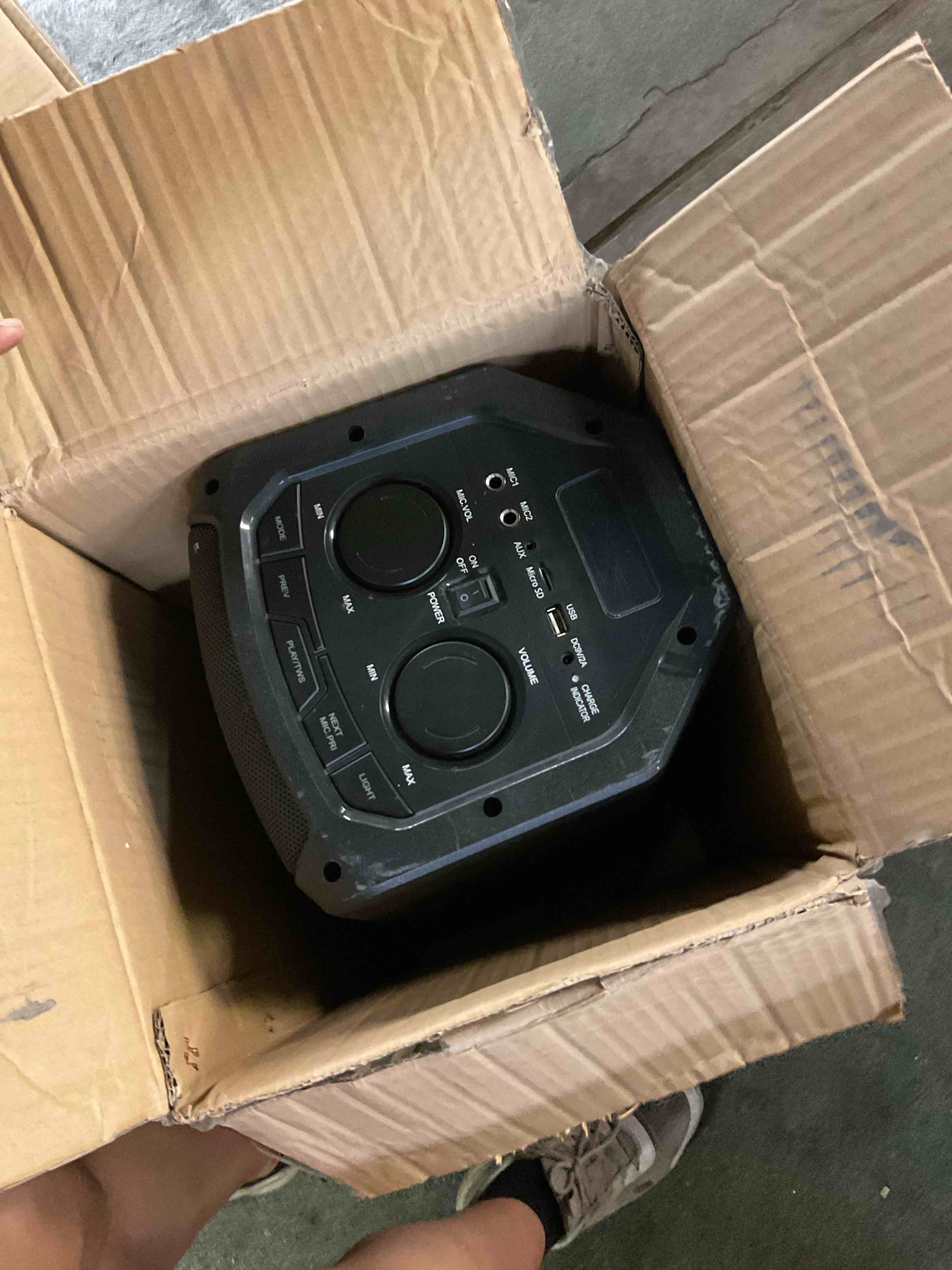 https://s3.amazonaws.com/lotting-images-prod/bidfta/TEA3223587_1755731932246.jpeg
