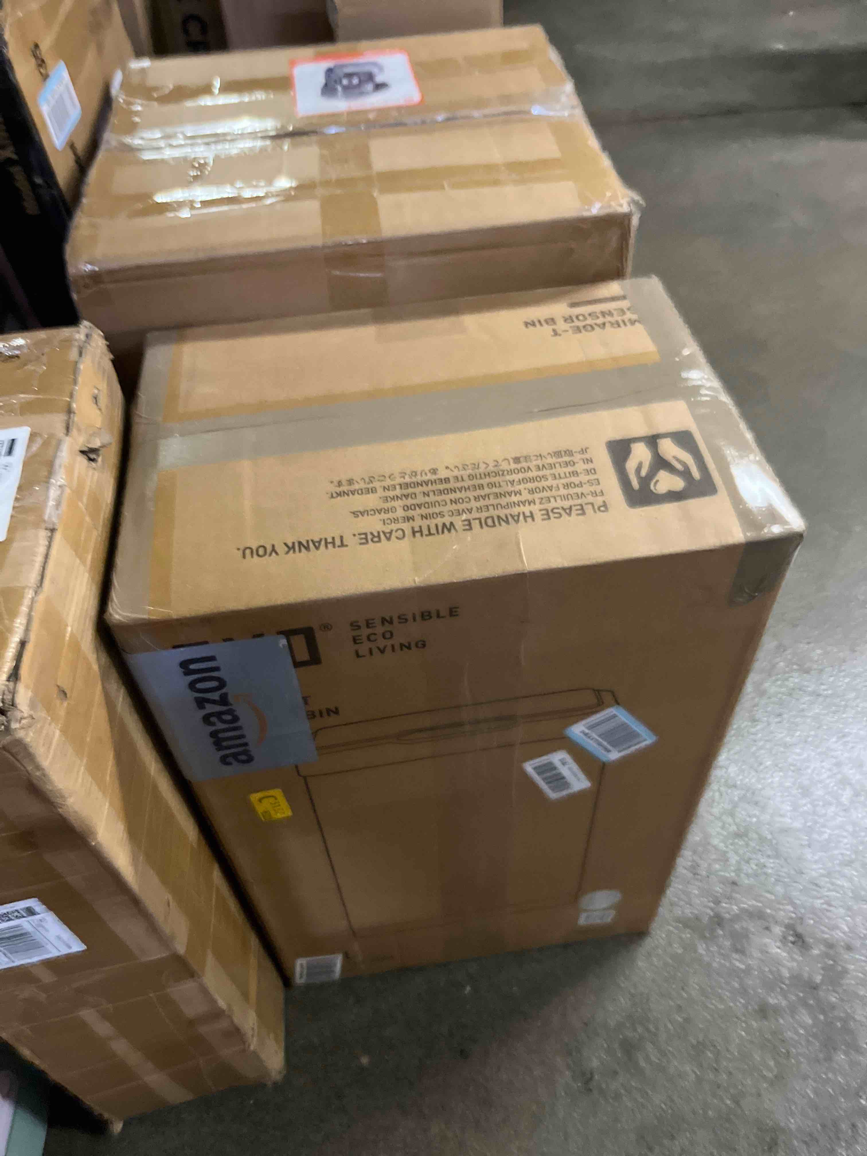 https://s3.amazonaws.com/lotting-images-prod/bidfta/TEA3223865_1756939687875.jpeg