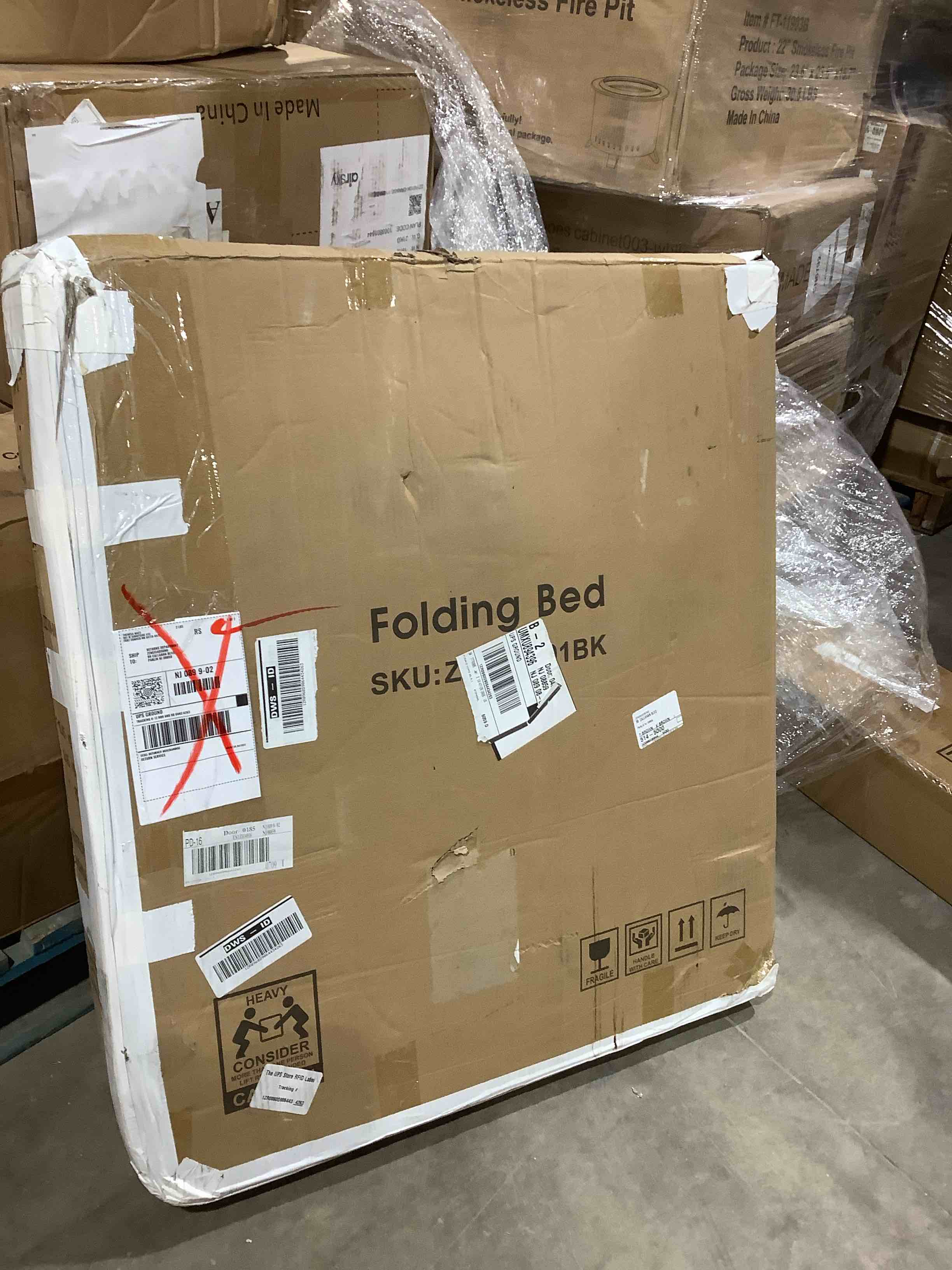 Condition photo showing Good Condition for Folding bed, ZZHM – 001BK