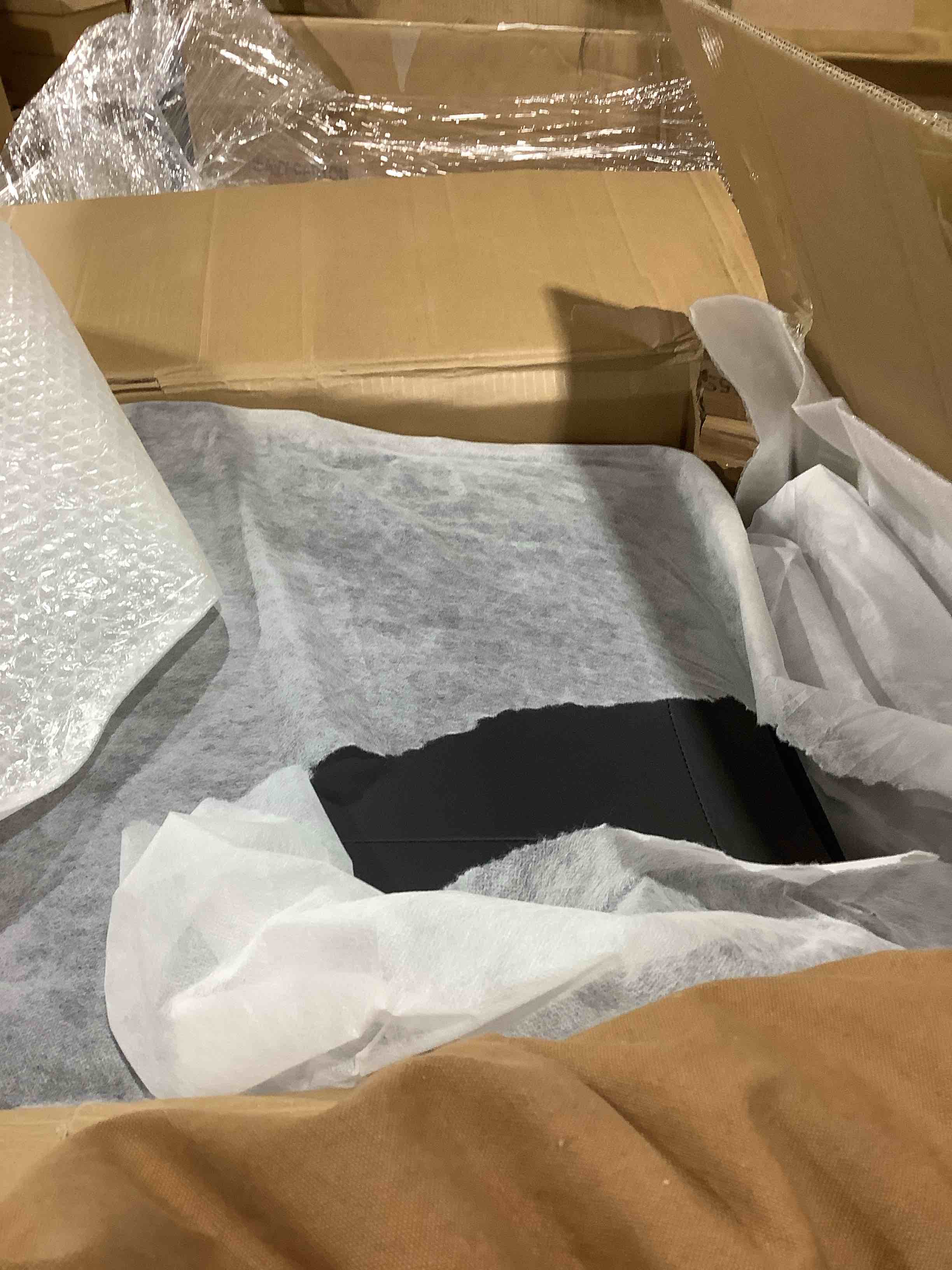 Condition photo showing Good Condition for Manual top-grain genuine leather recliner chair, incomplete 