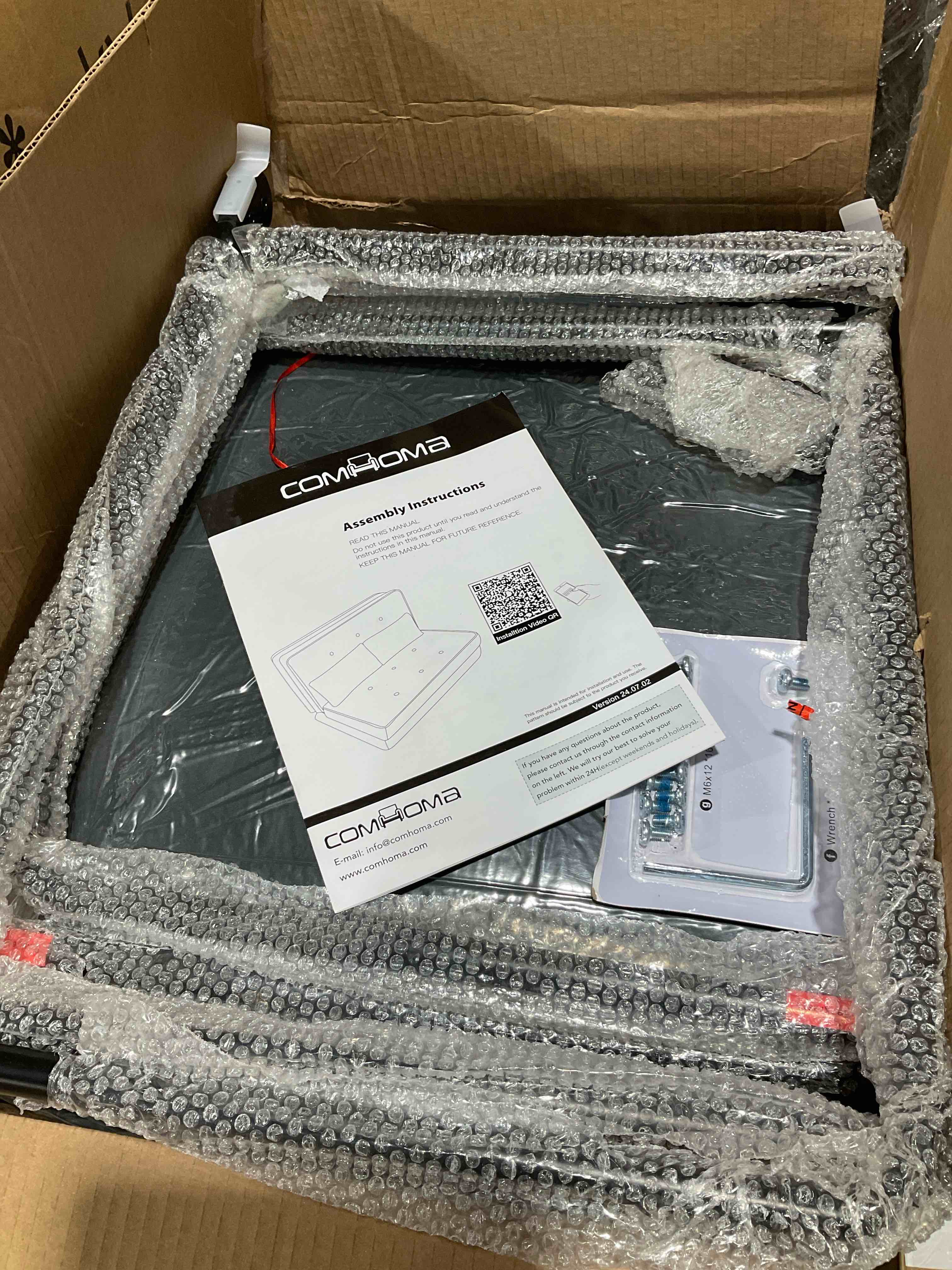 Condition photo showing New/Like New for COMHOMA Folding Sofa Bed,Convertible Sleeper Chair with Pillows,Fold Out Chair Bed&Fabric Floor Couch,Foldable Mattress with Adjustable Backrest for Living Room,Guest Room,Dorm (Black)