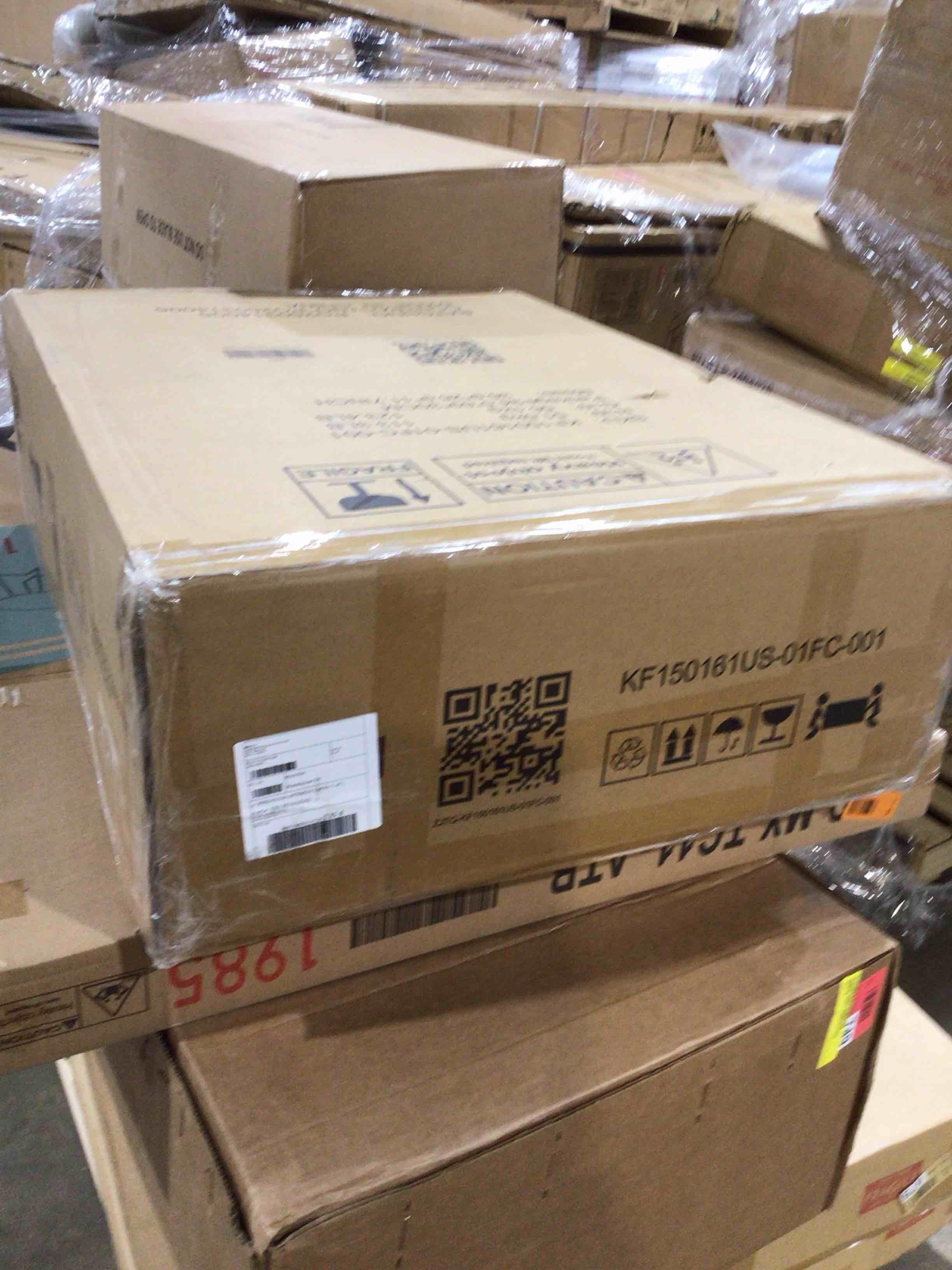 Condition photo showing New/Like New for MIDHAM Composite Indoor Large Dog House