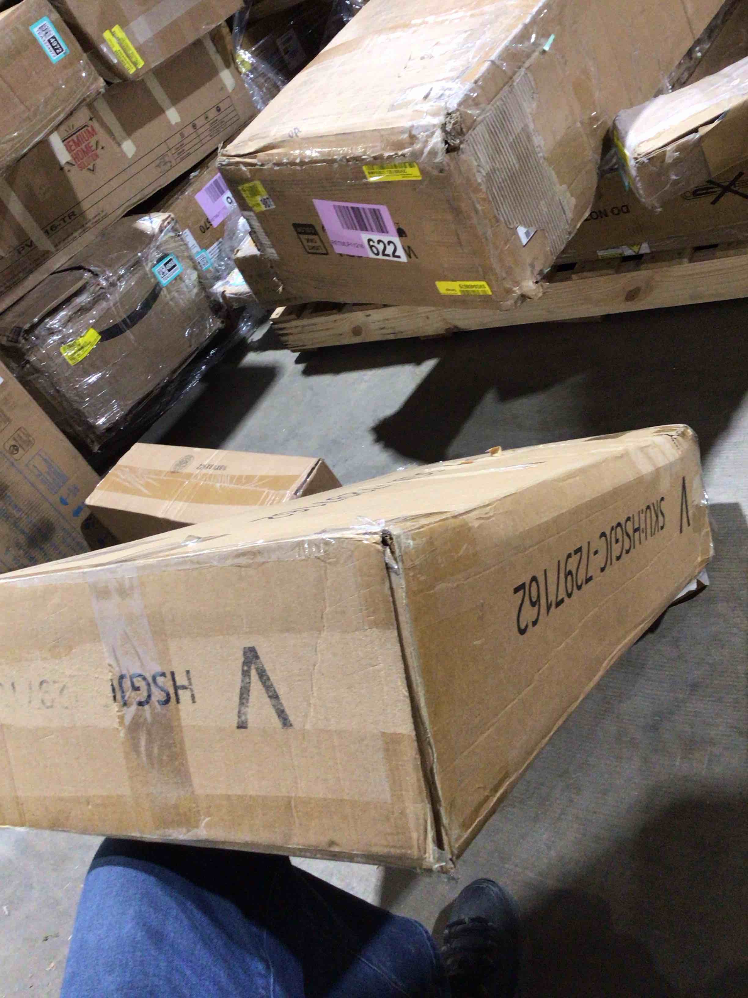 Condition photo showing Good Condition for Black garden cart, incomplete