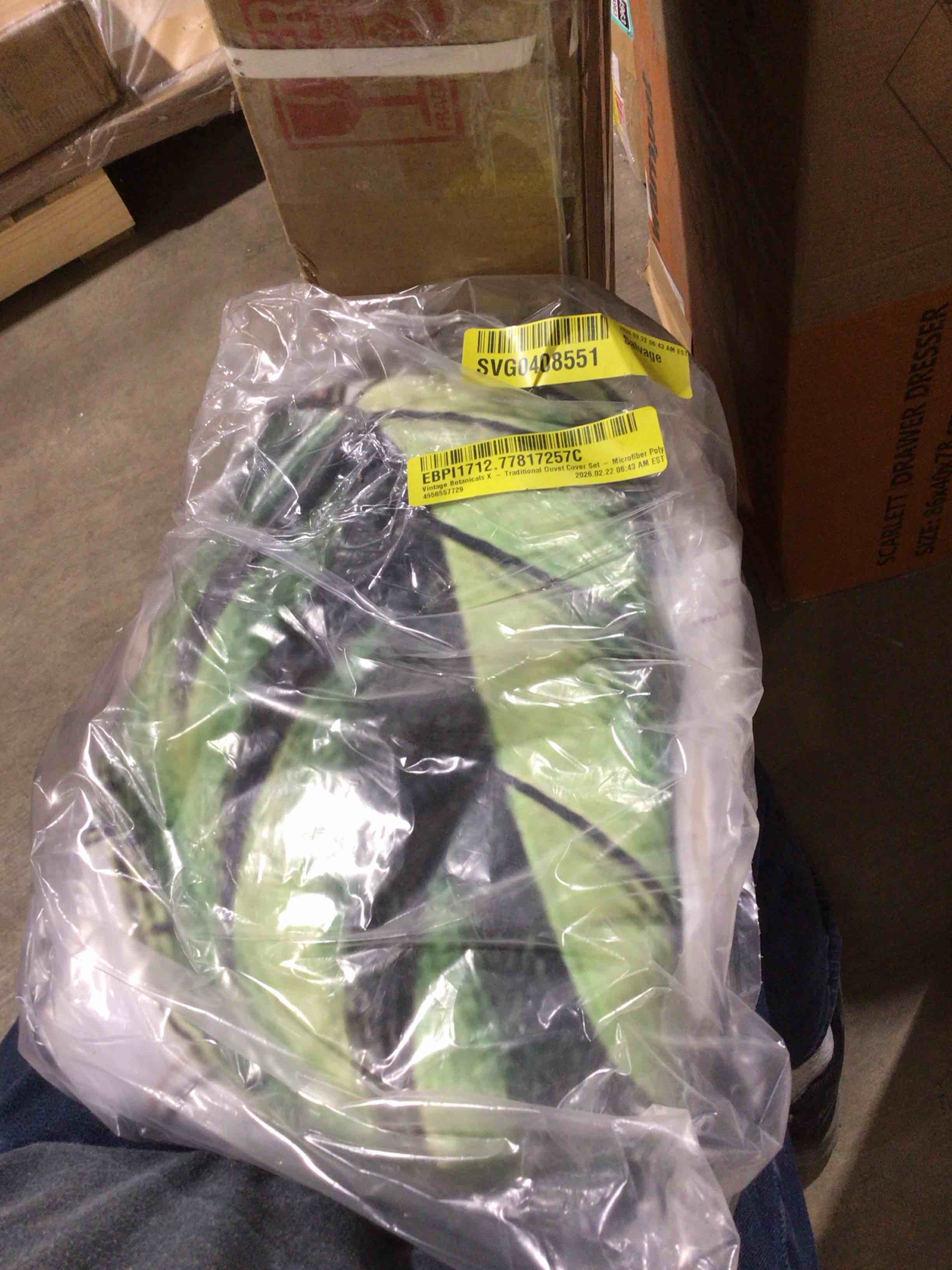 Condition photo showing Good Condition for Vintage, botanical, X traditional duvet, cover, only ( Missing Insert) microfiber, polyester