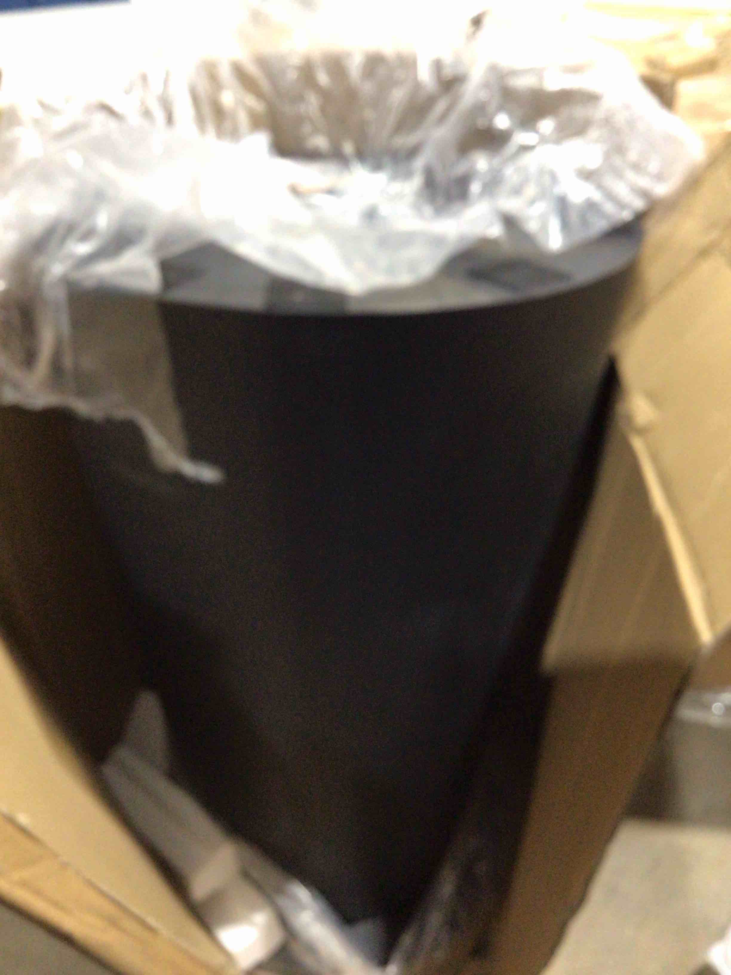 Condition photo showing Good Condition for Black Round Dining Table Base only